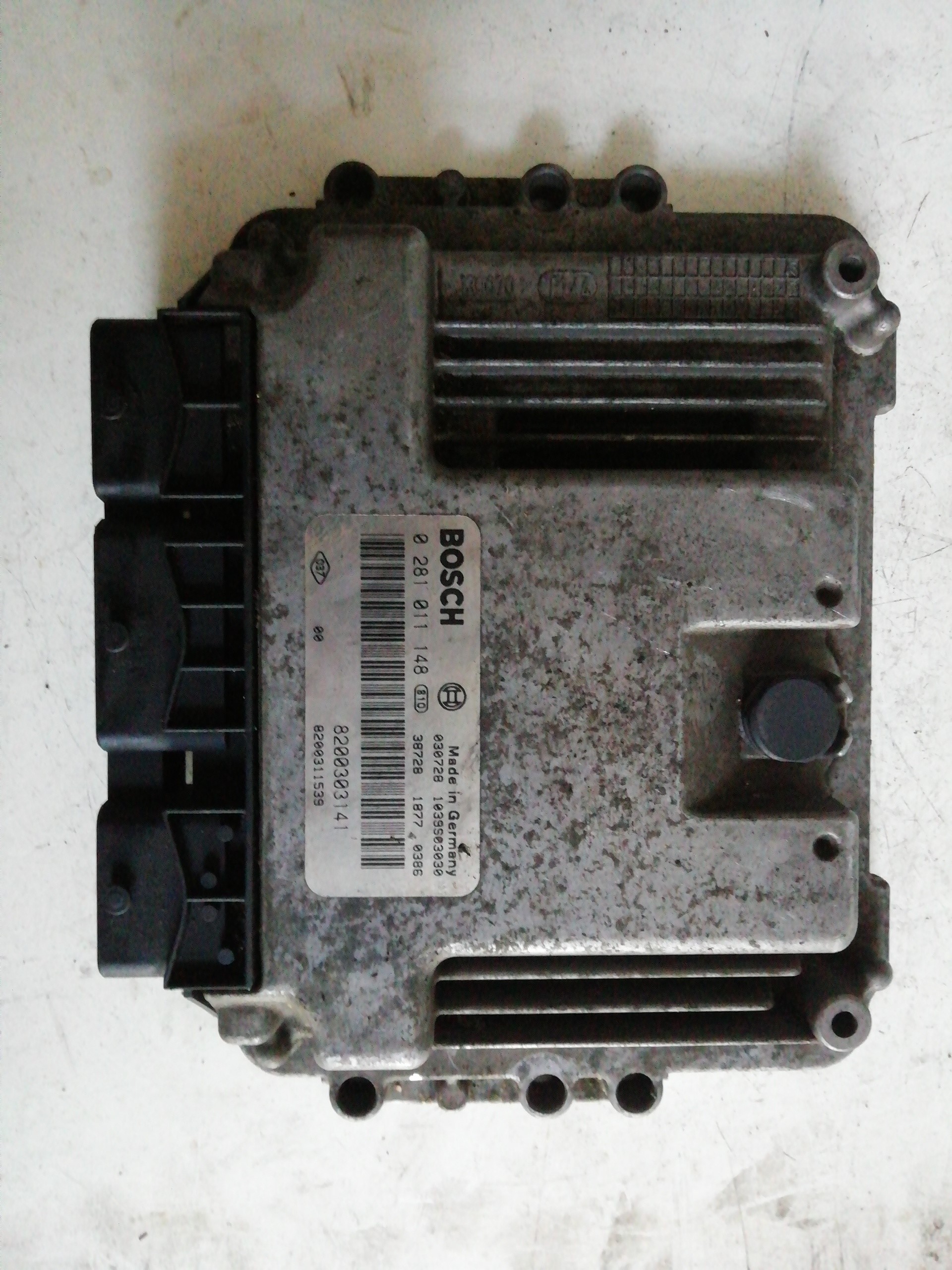 Calculateur moteur RENAULT LAGUNA II GRANDTOUR (KG0)