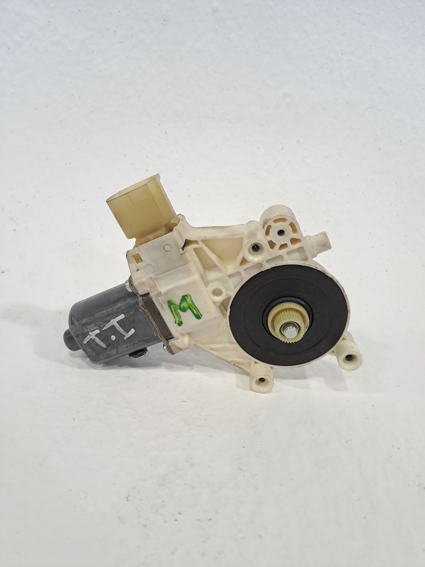 Rear Left Window Motor FORD MONDEO BERLINA (GD)