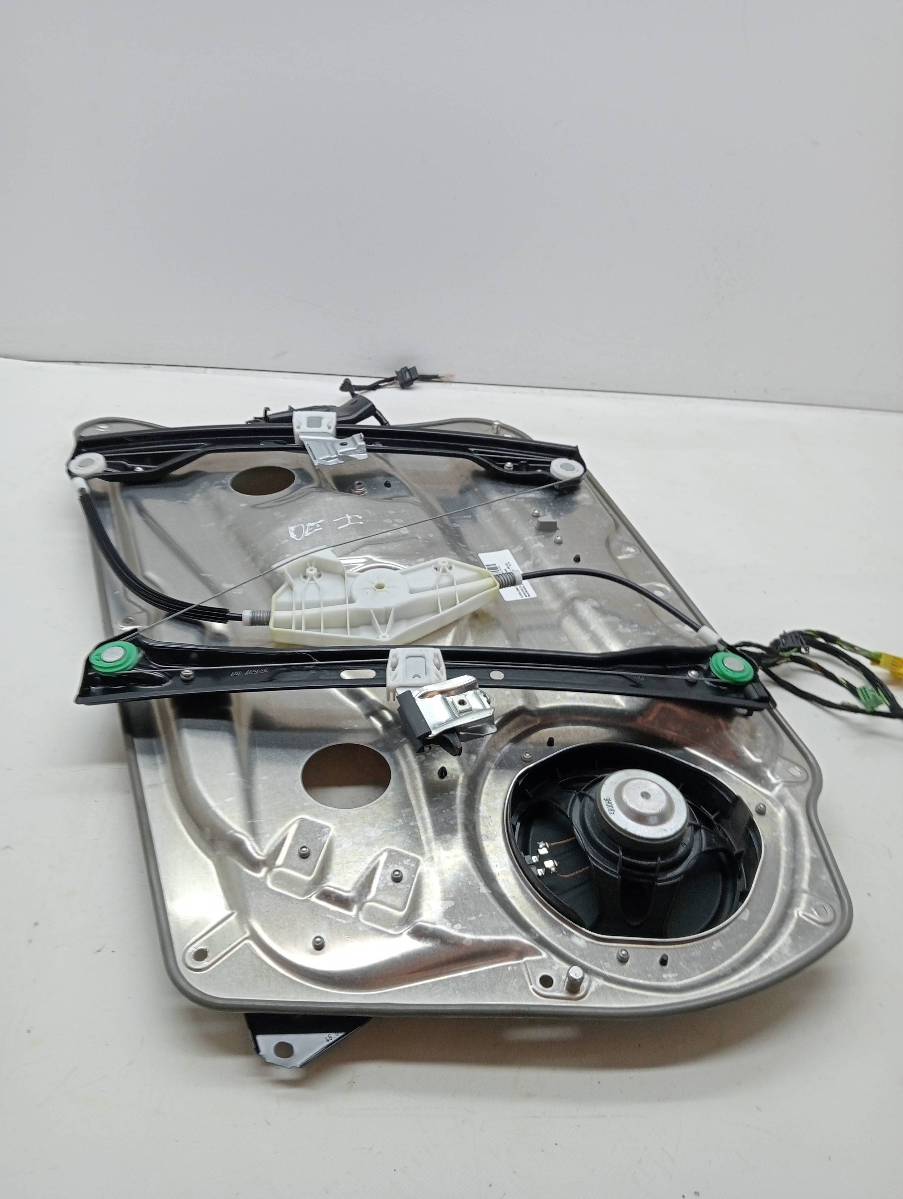 Front left window regulator MERCEDES-BENZ CLASE C (W204) LIM.