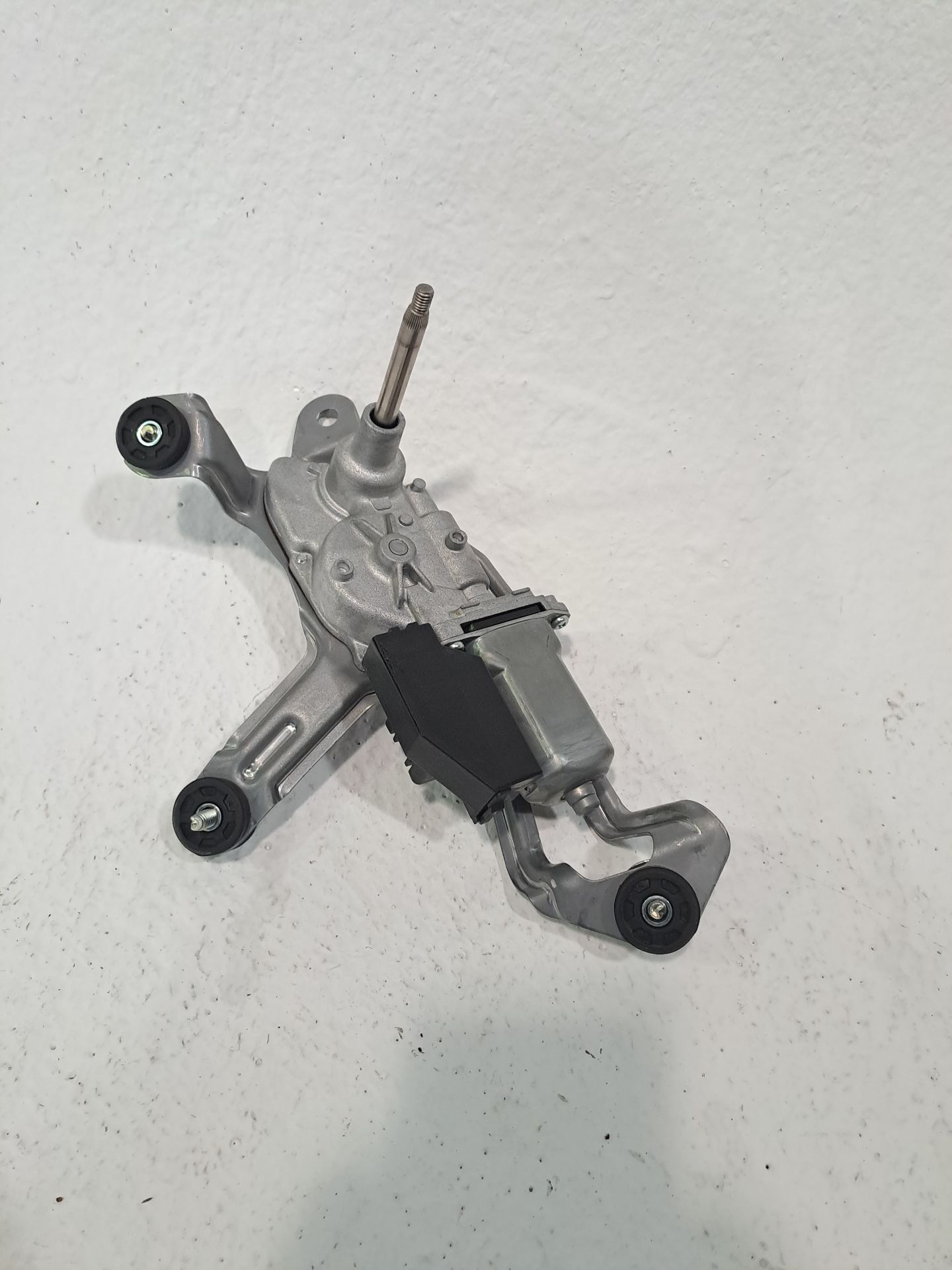 Scheibenwischermotor hinten TOYOTA YARIS