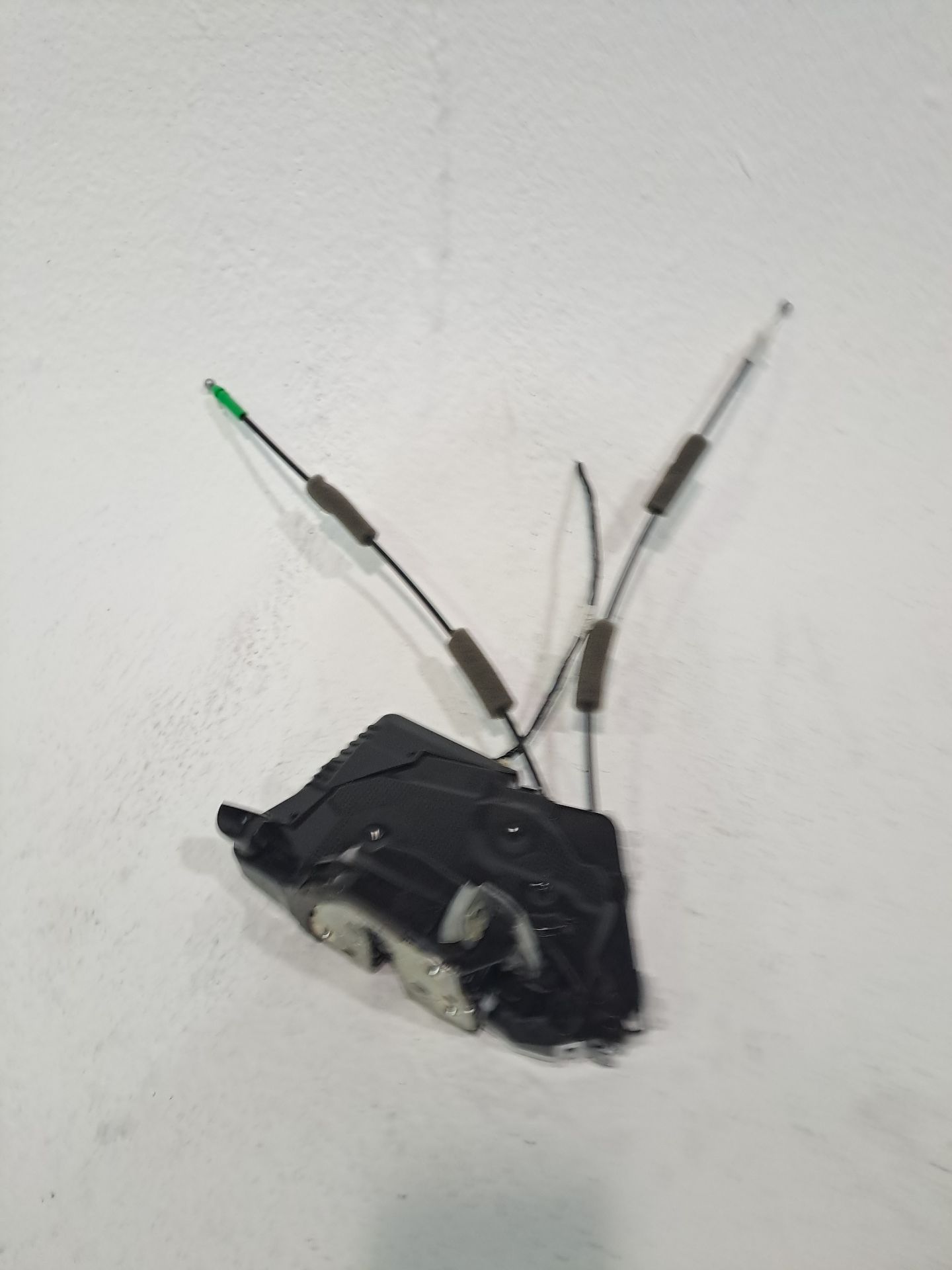 Front right door lock TOYOTA YARIS
