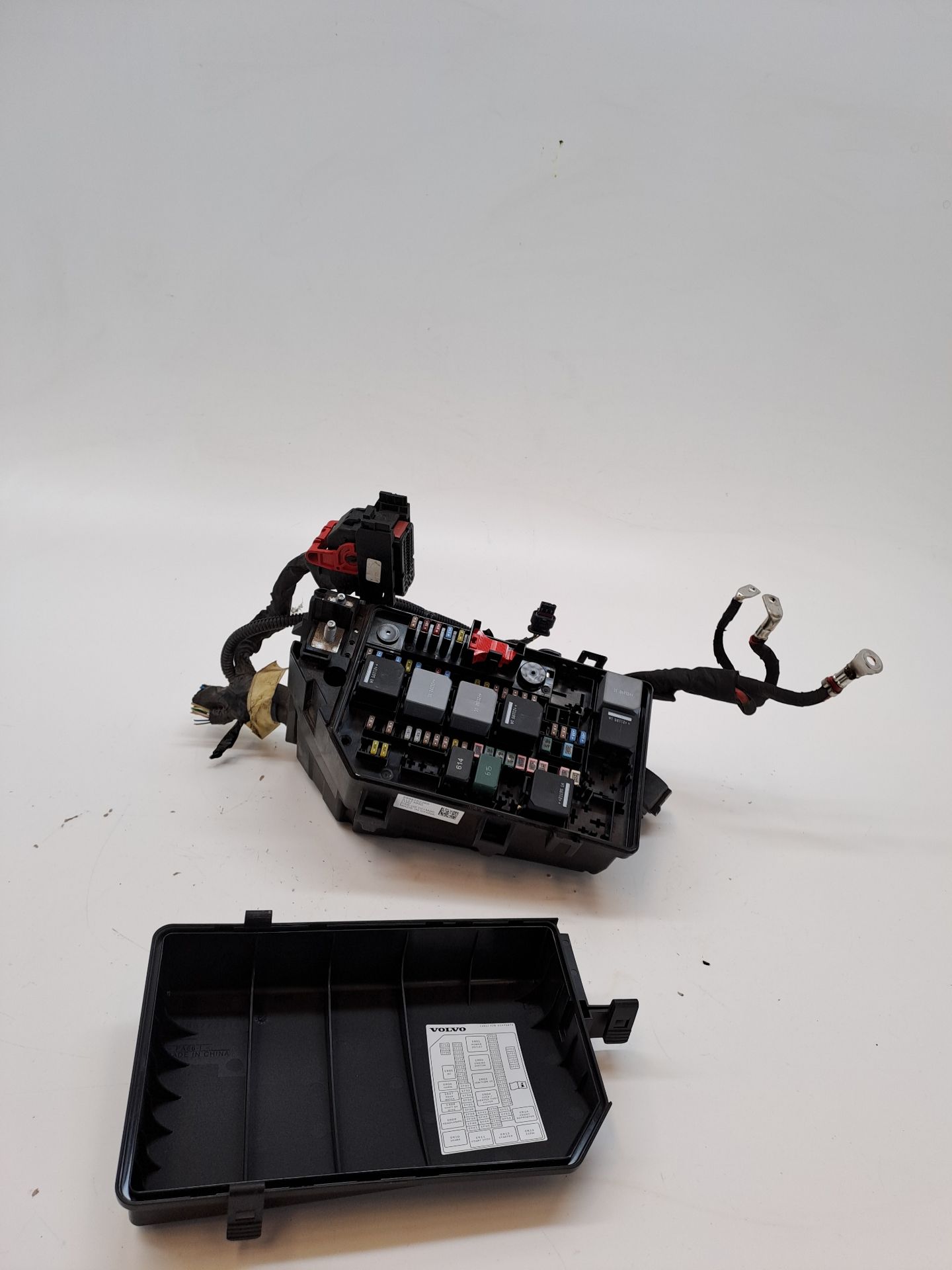 Sicherungs-/Relaiskasten VOLVO XC 40