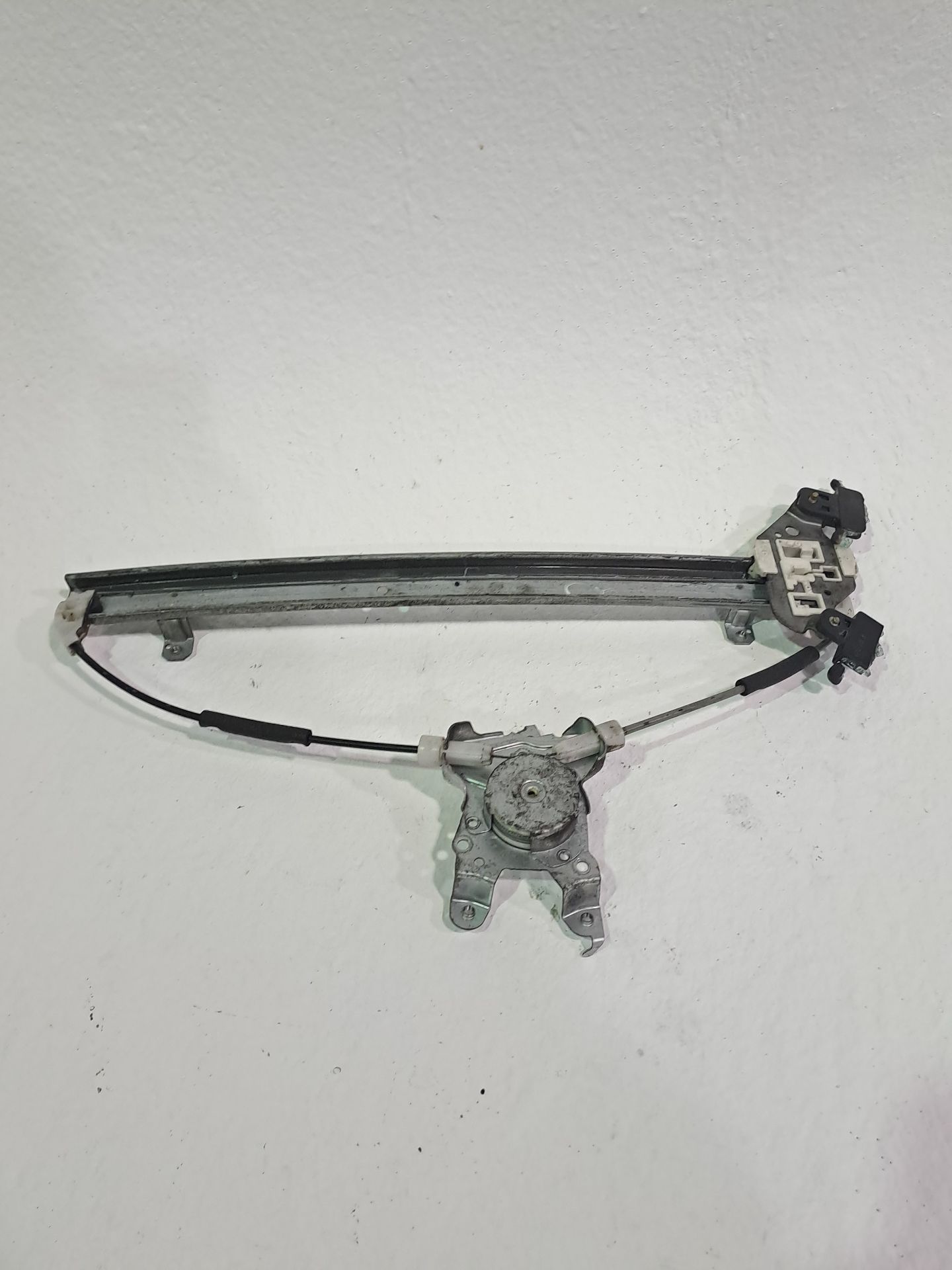 Front right window regulator NISSAN X-TRAIL (T30)