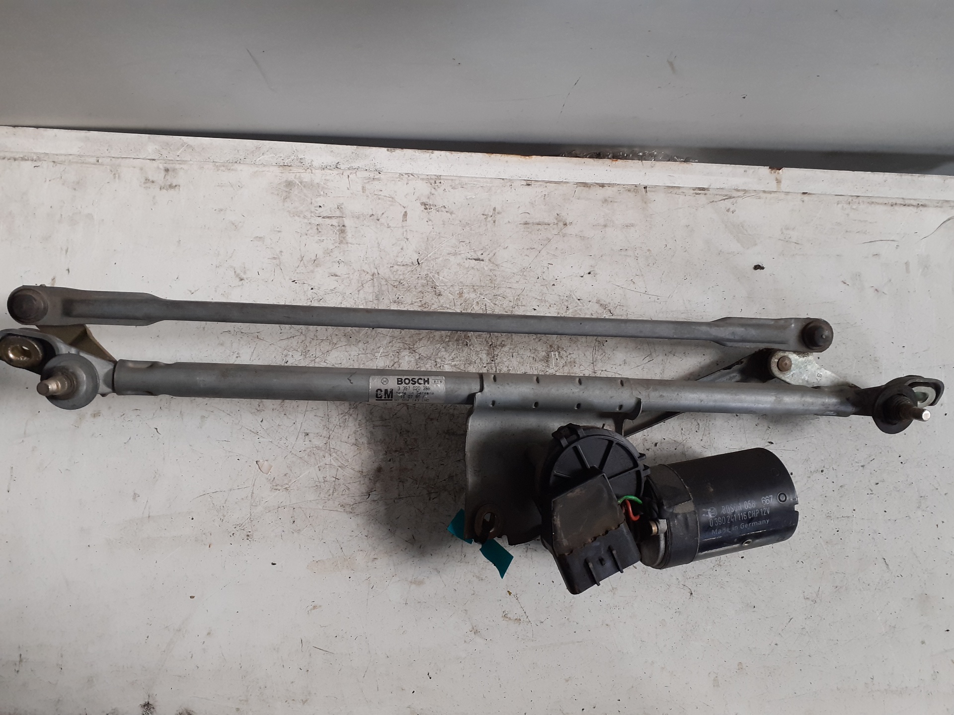 Scheibenwischermotor vorne OPEL VECTRA B BERLINA