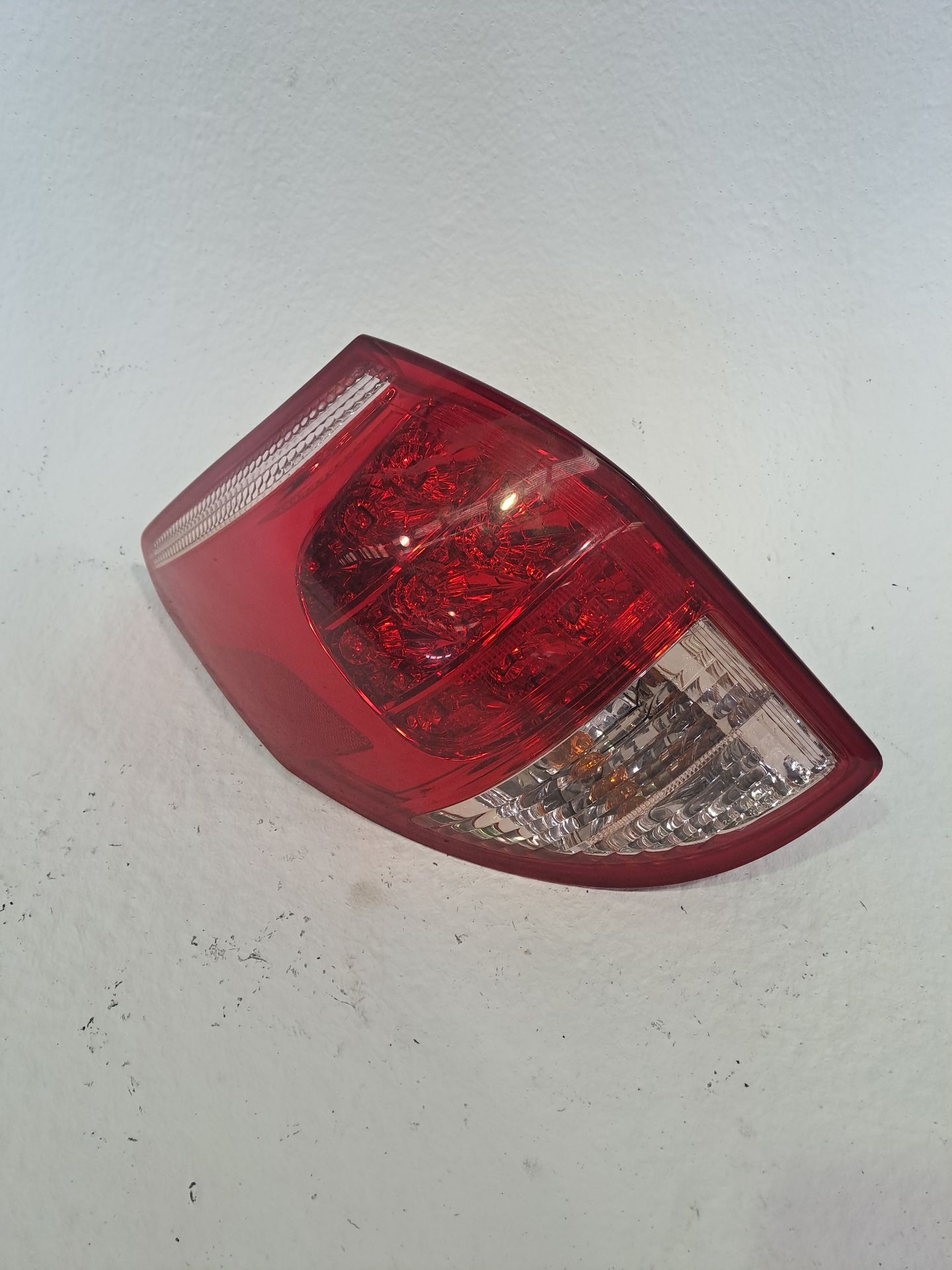 Feu arrière gauche TOYOTA RAV 4 (A3)