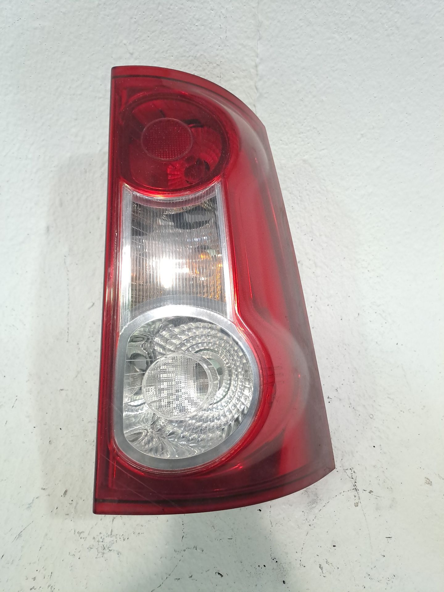 Farol traseiro direito DACIA LOGAN MCV