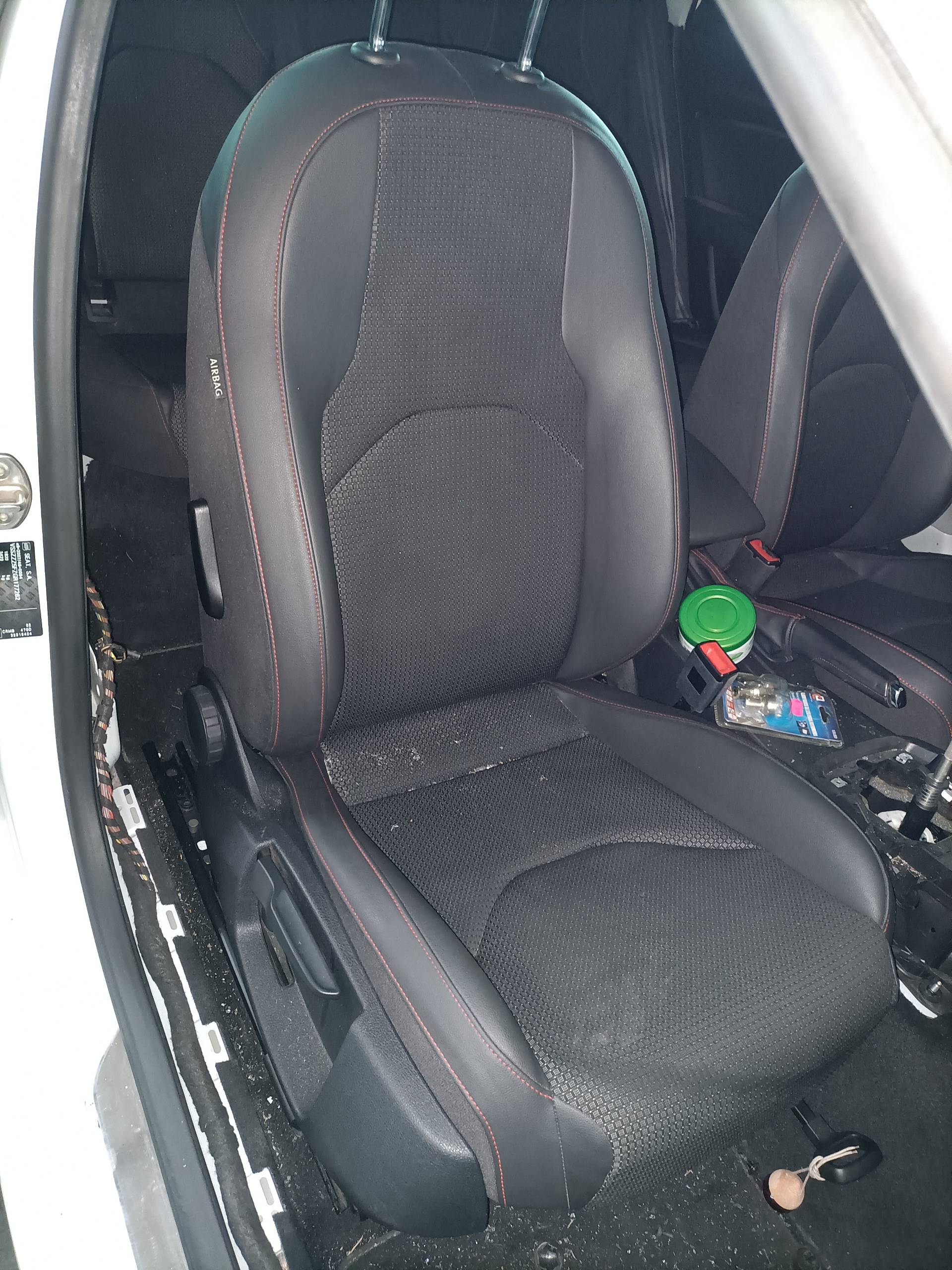 ASIENTO DELANTERO DERECHO SEAT LEON (5F1)