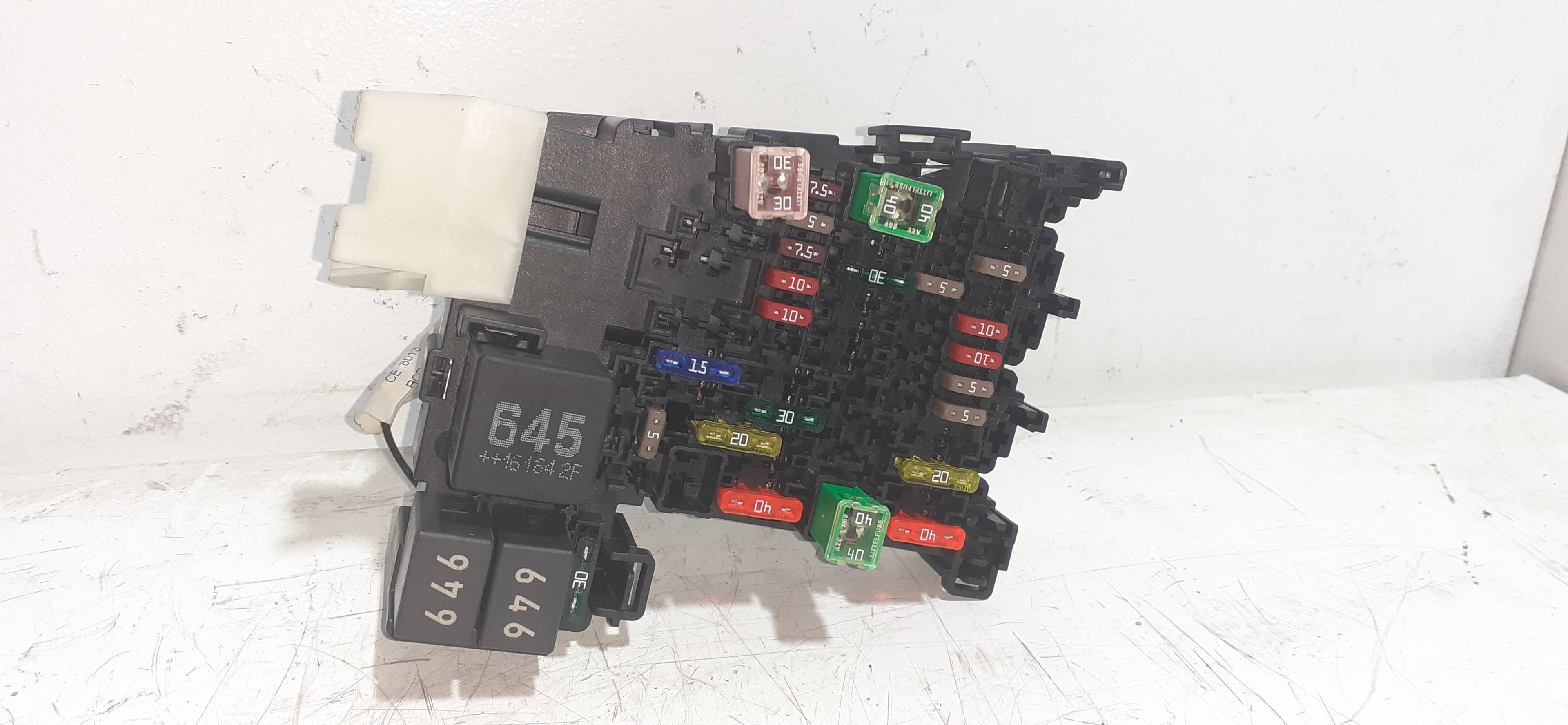 Sicherungs-/Relaiskasten SEAT LEON (5F1)