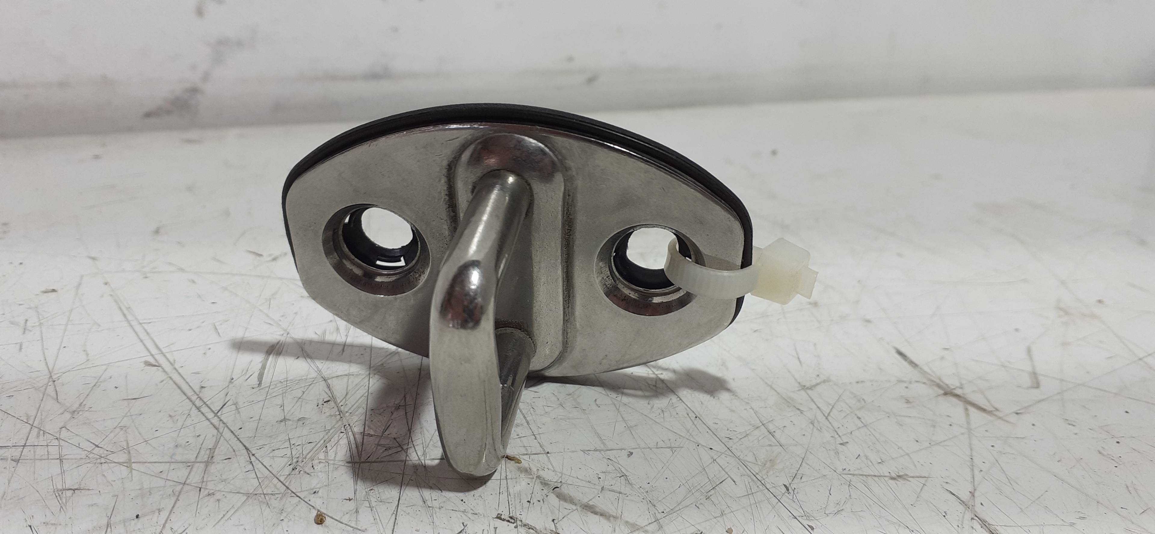 Fechadura da porta dianteira esquerda SEAT LEON (5F1)