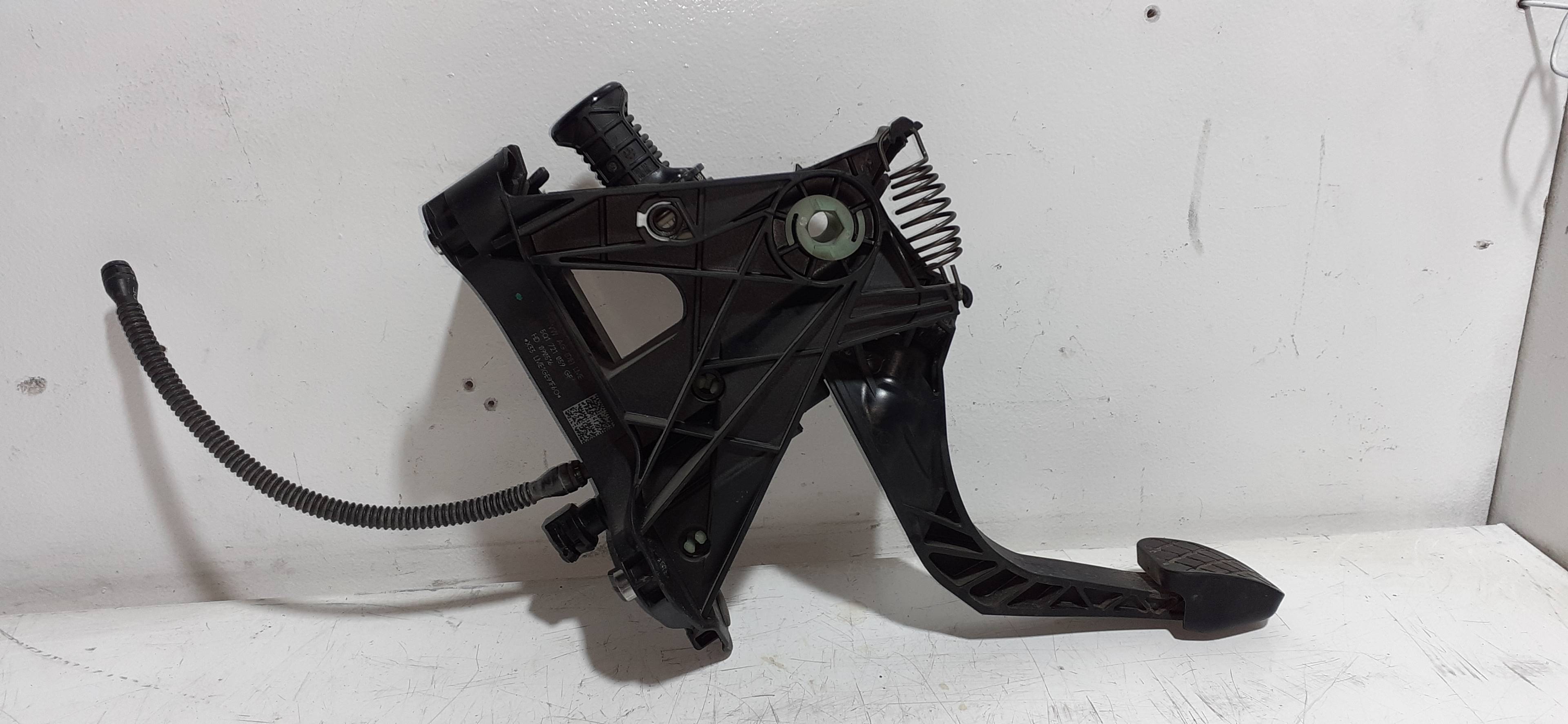 Pedal da embreagem SEAT LEON (5F1)