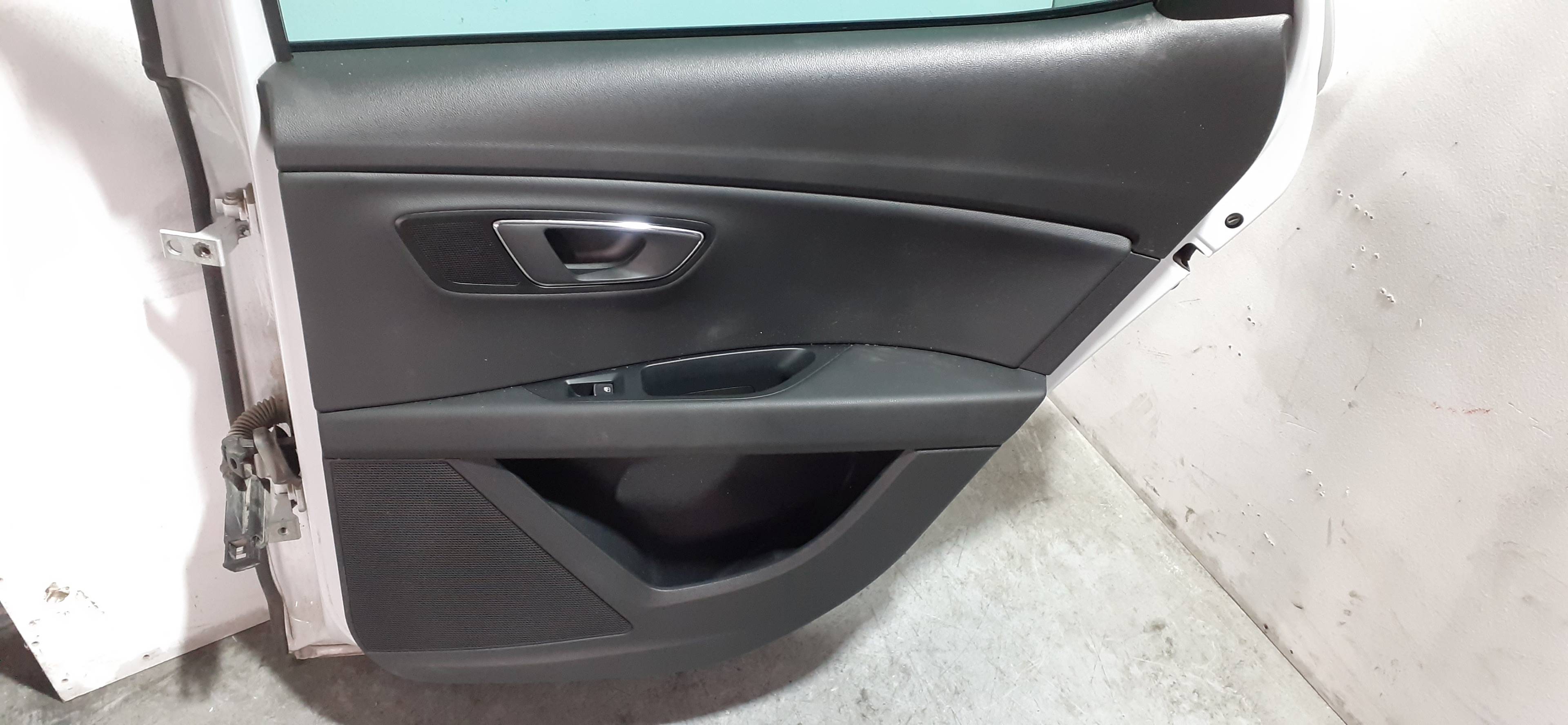 Rear Right Door Trim Panel SEAT LEON (5F1)