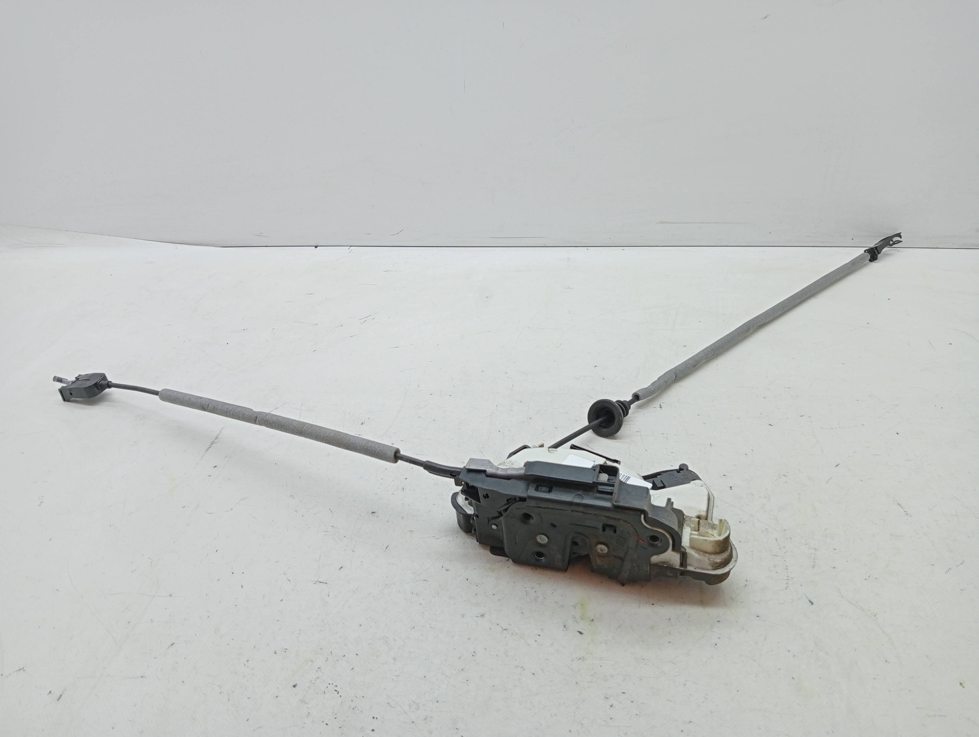 Fechadura da porta dianteira esquerda VOLKSWAGEN POLO (6R1)