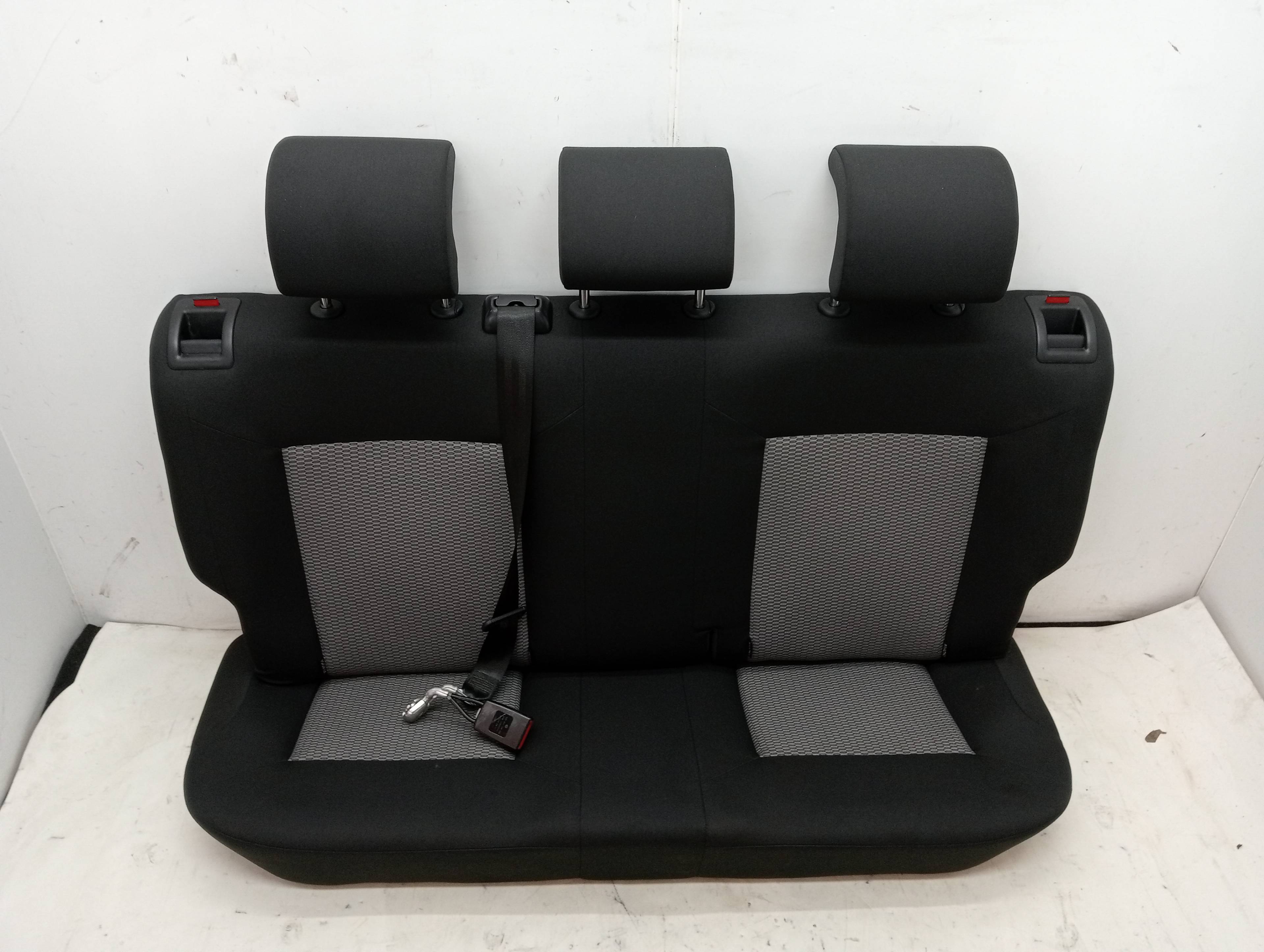 Complete Seat Set VOLKSWAGEN POLO (6R1)