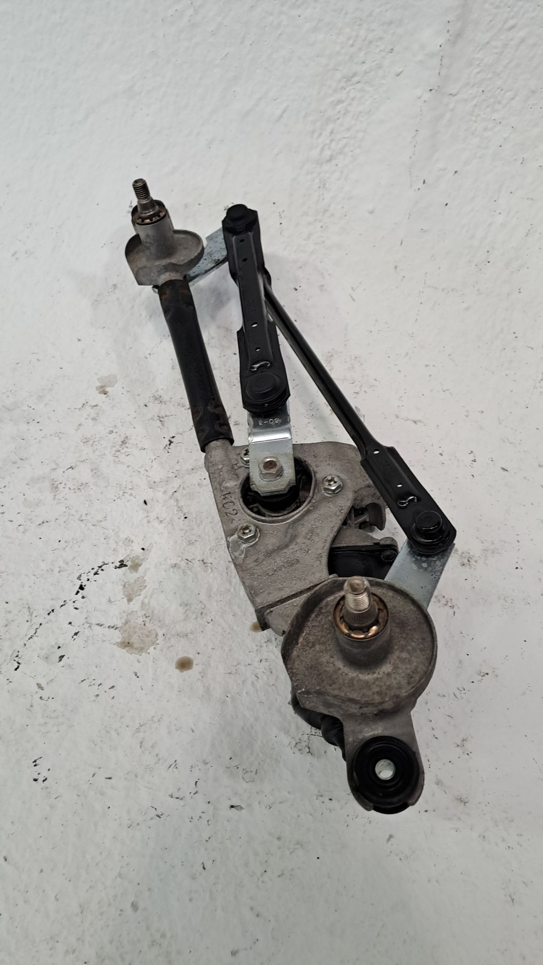 Scheibenwischermotor vorne HYUNDAI I30CW