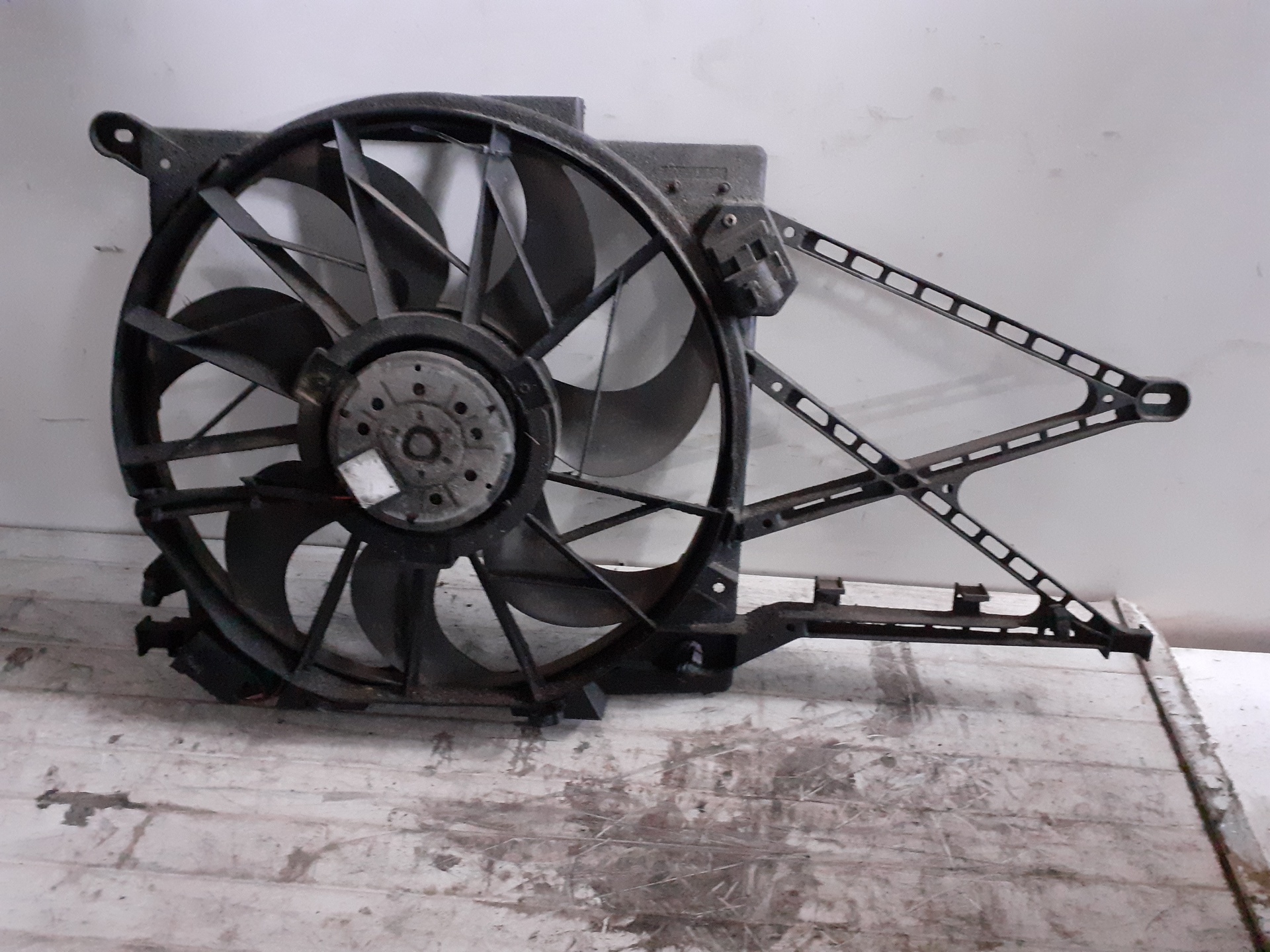 Radiator fan OPEL ZAFIRA A
