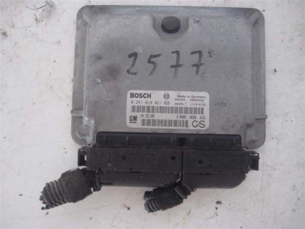 Calculateur moteur OPEL ZAFIRA A