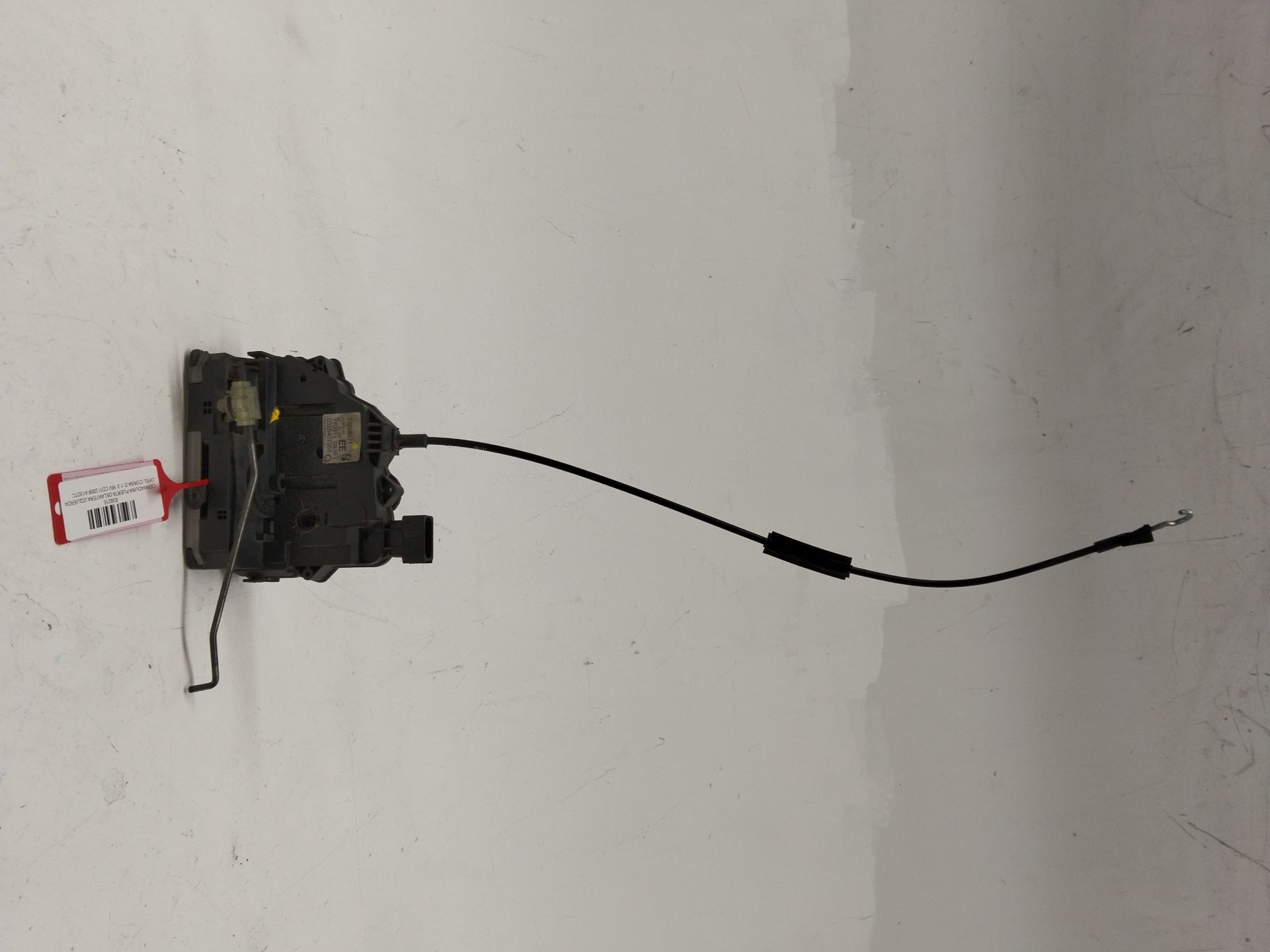 Fechadura da porta dianteira esquerda OPEL CORSA D