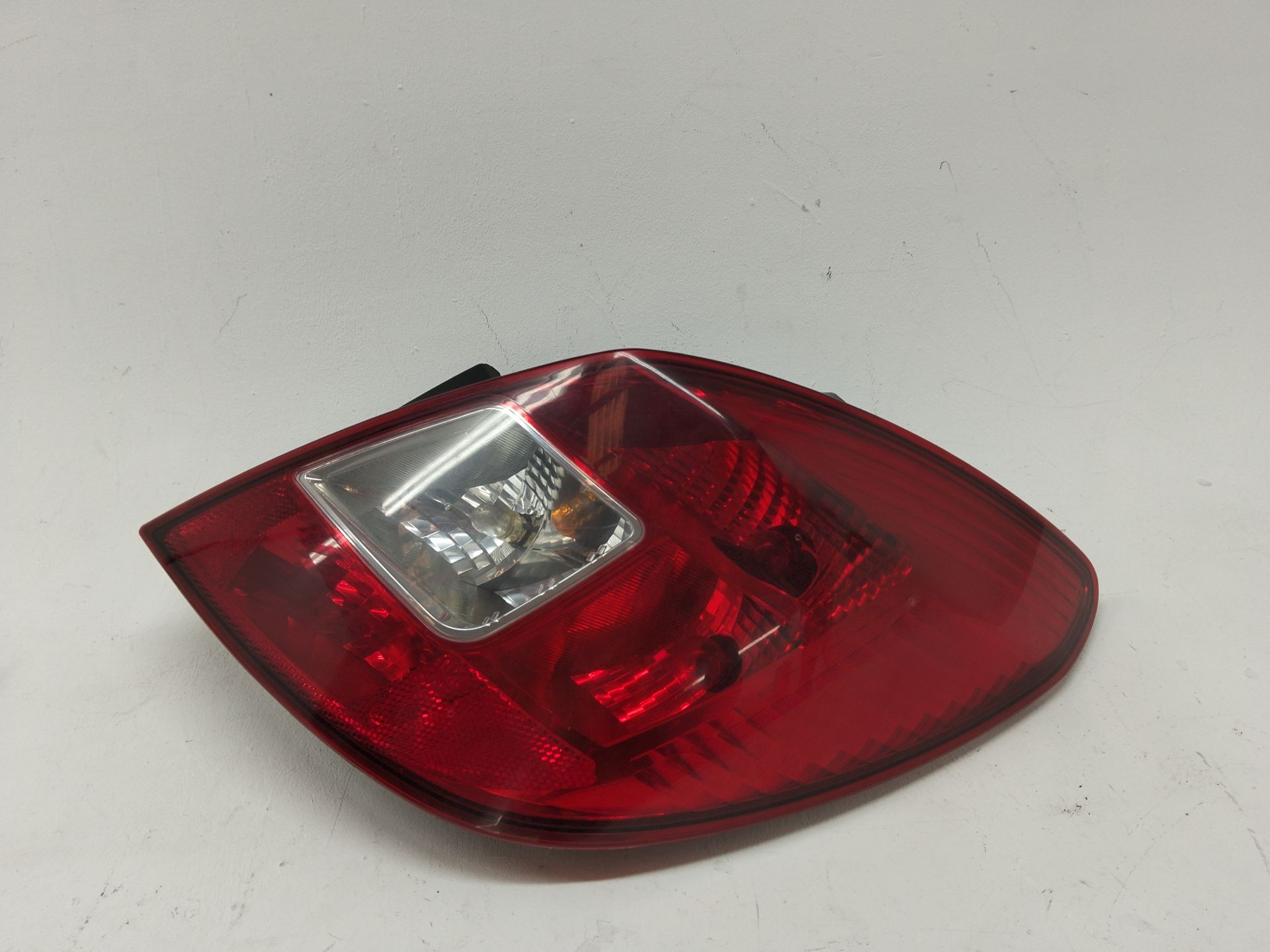 Fanale posteriore destro OPEL CORSA D
