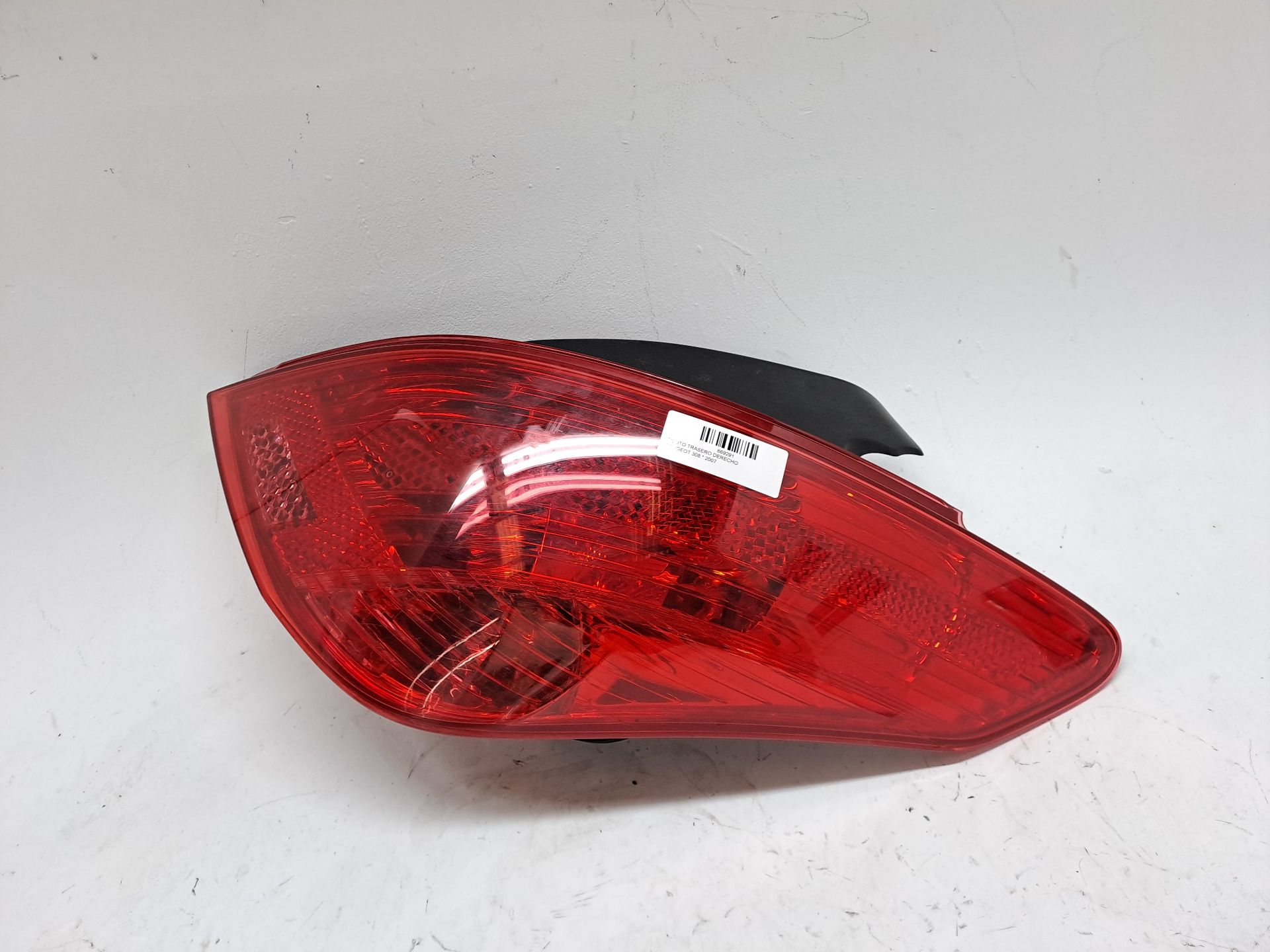 Feu arrière droit PEUGEOT 308