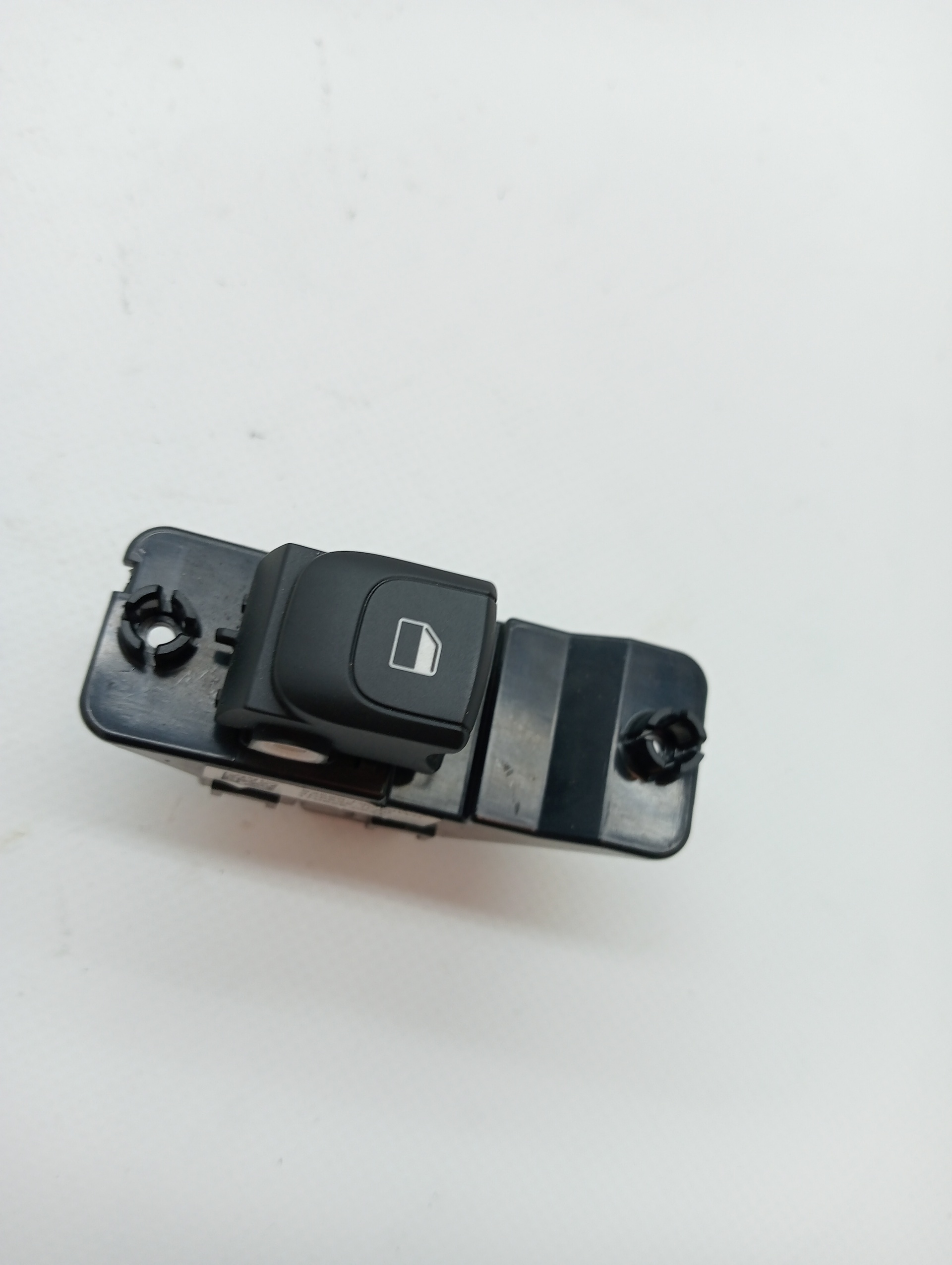 Rear Right Window Switch KIA STONIC