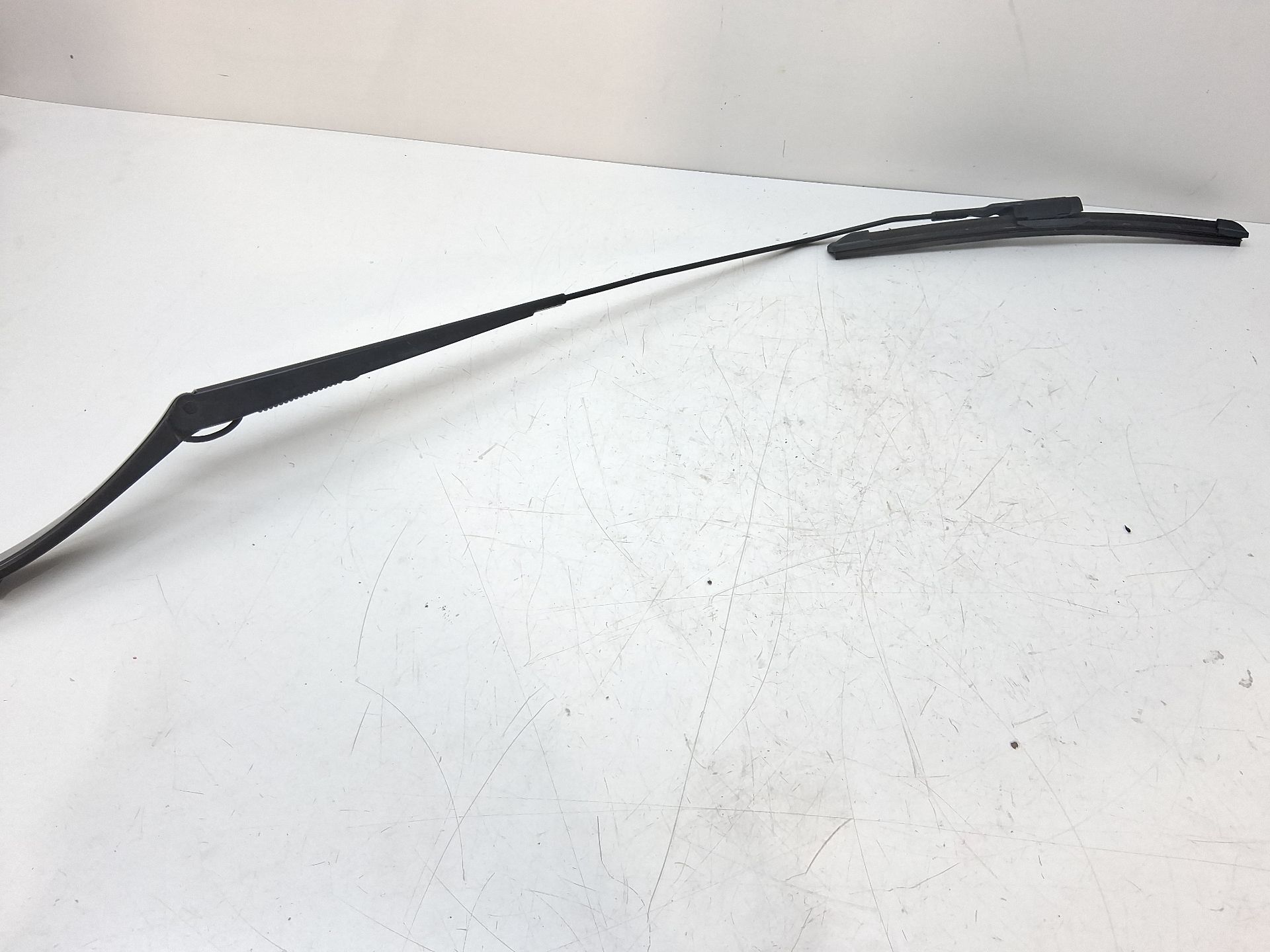 Front Right Wiper Arm FORD FIESTA (CE1)