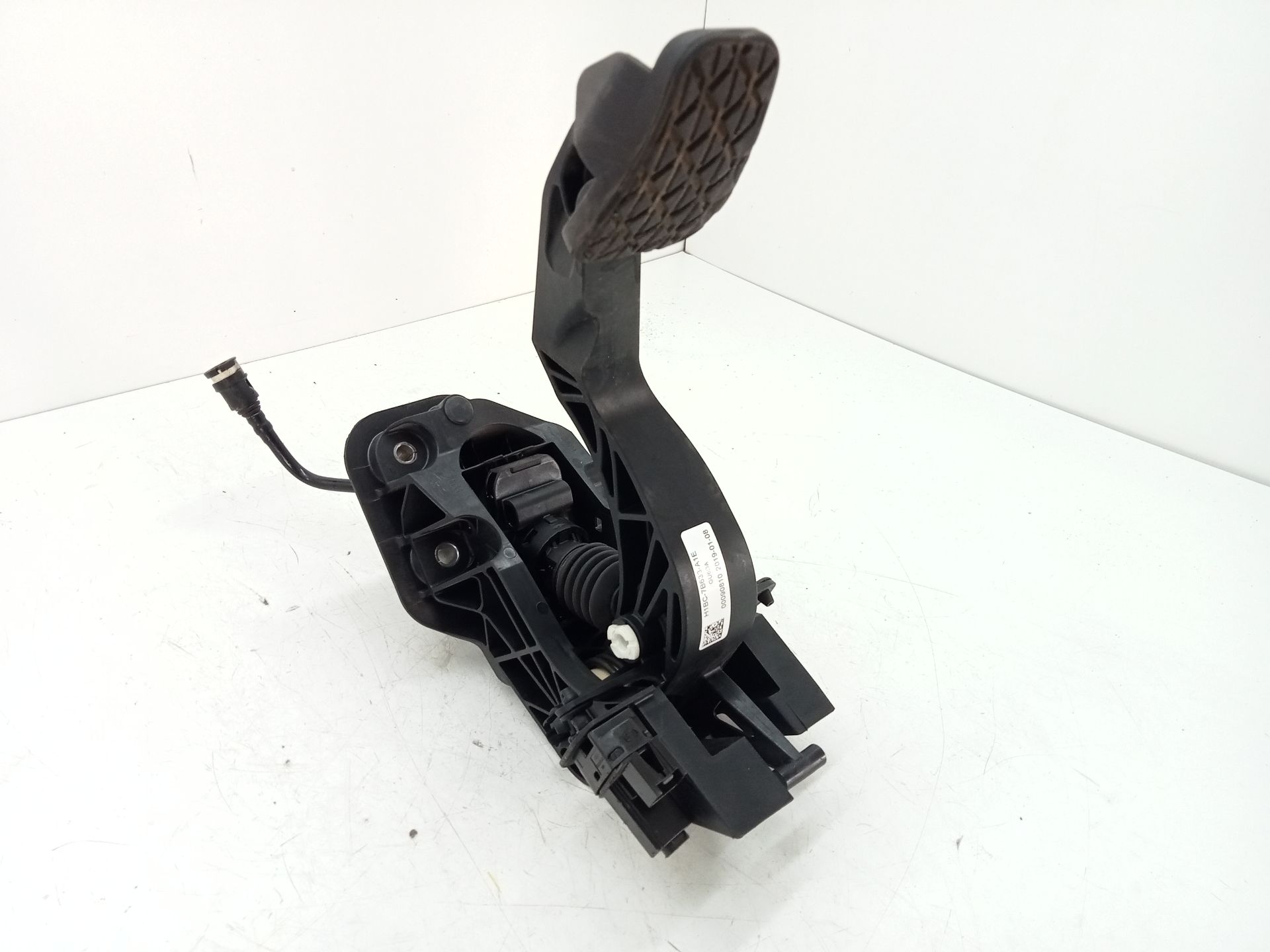 Pedal da embreagem FORD FIESTA (CE1)
