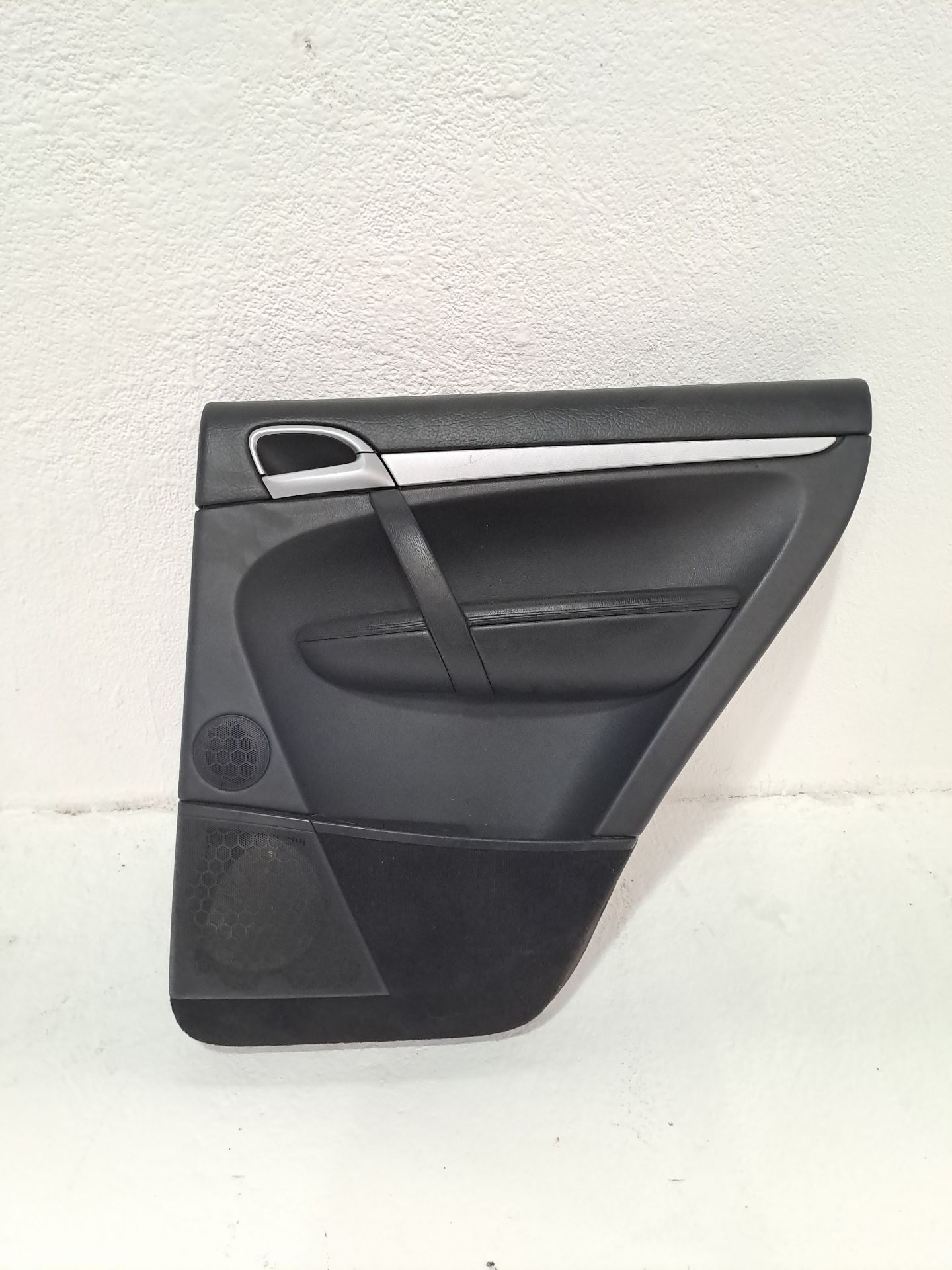 Rear Right Door Trim Panel PORSCHE CAYENNE (9PA)