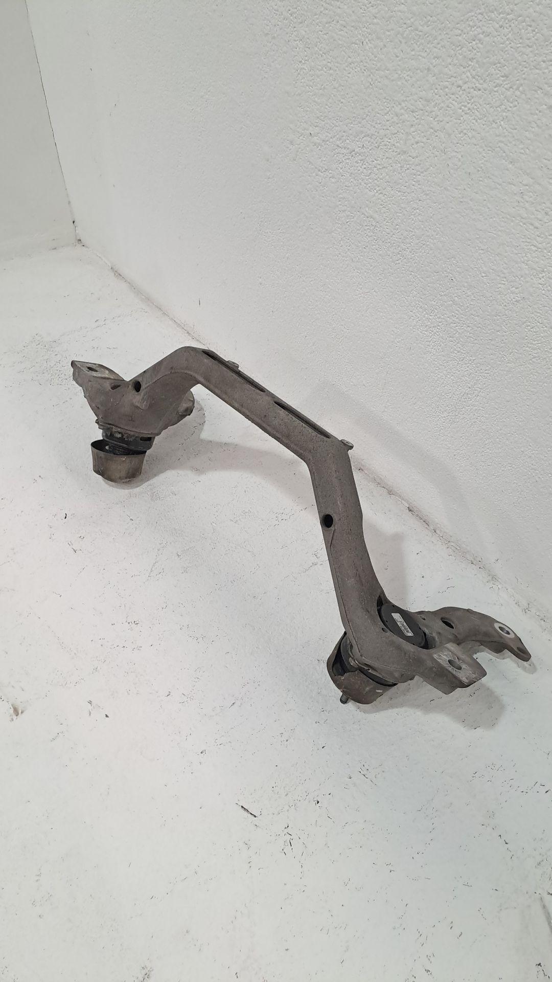 Coxim do motor dianteiro PORSCHE CAYENNE (9PA)