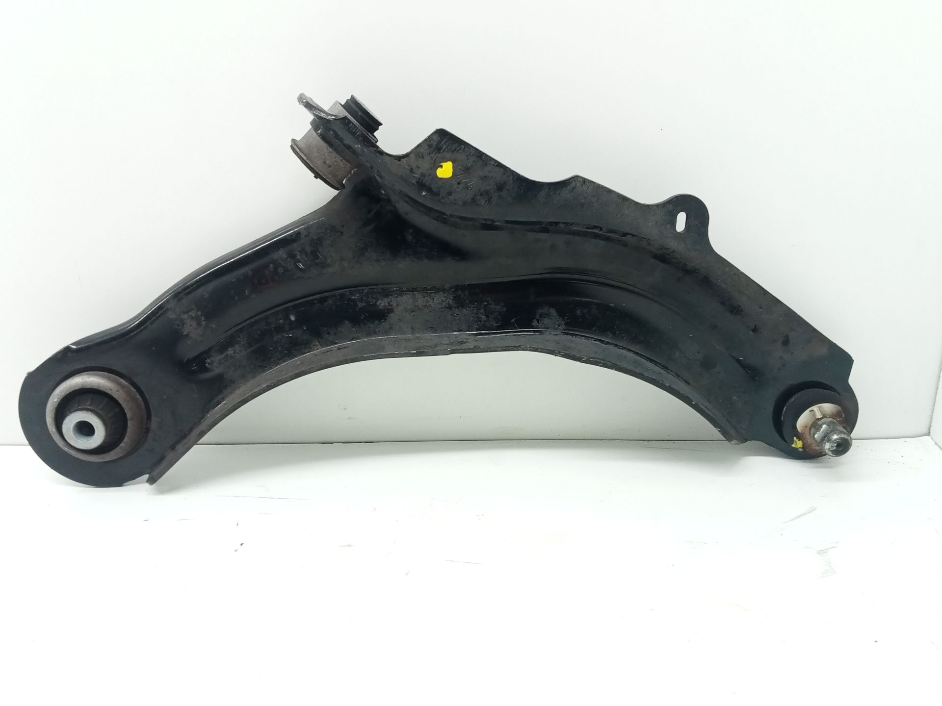 Front Right Lower Control Arm RENAULT CAPTUR