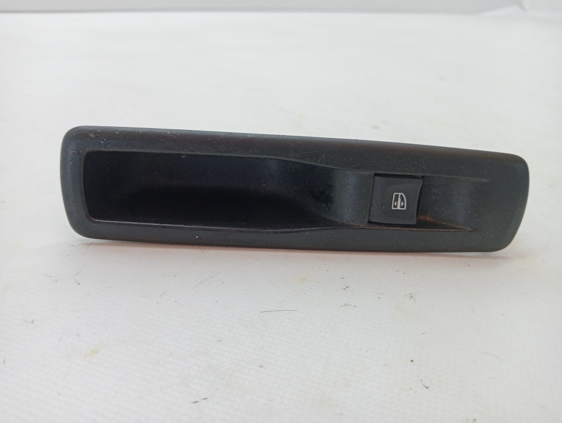 Comando vidro elétrico traseiro esquerdo RENAULT LAGUNA III