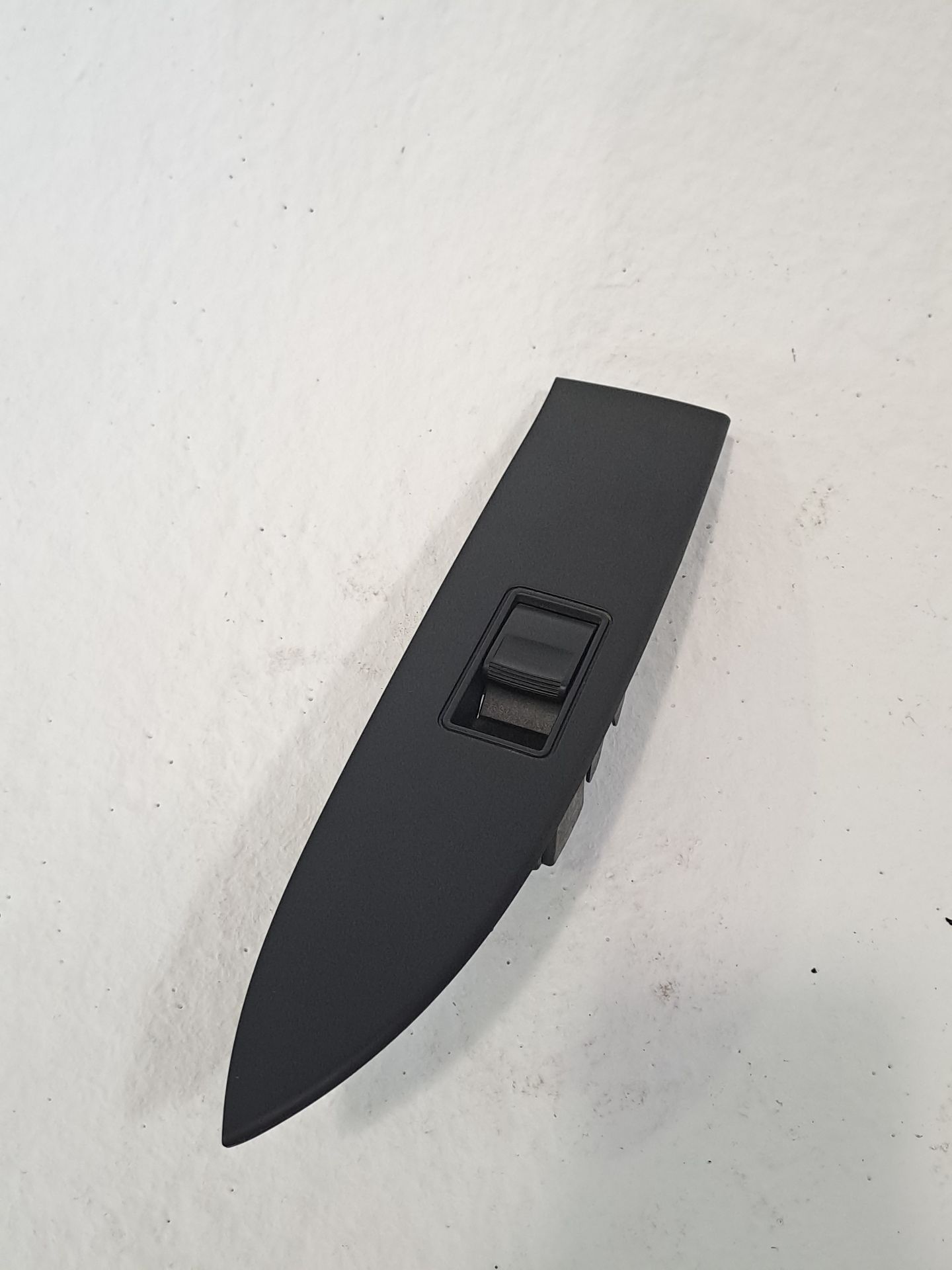 Rear Right Window Switch TOYOTA AVENSIS SEDÁN (_T27_)