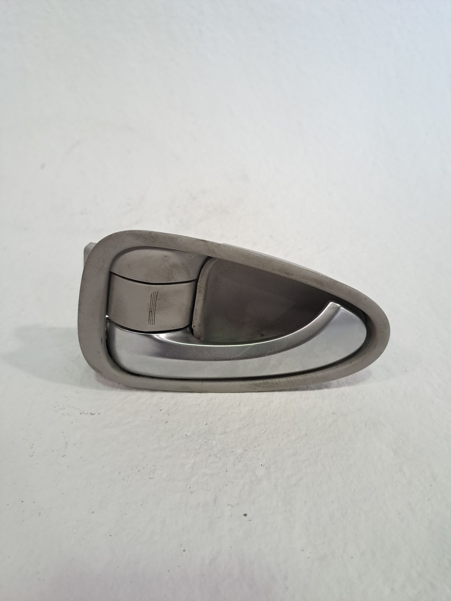 Rear Left Interior Door Handle TOYOTA AVENSIS SEDÁN (_T27_)