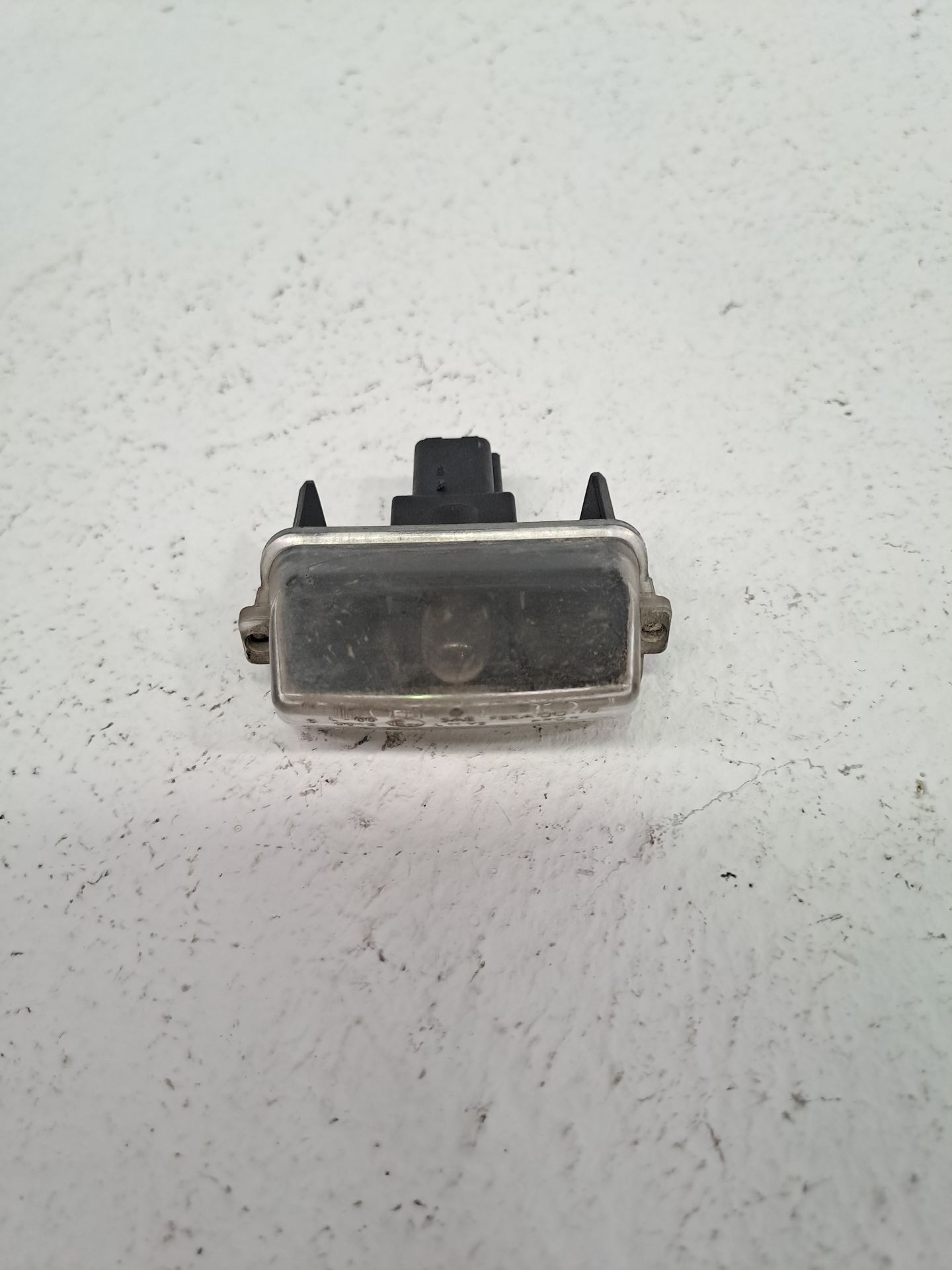 Number Plate Light TOYOTA AVENSIS SEDÁN (_T27_)