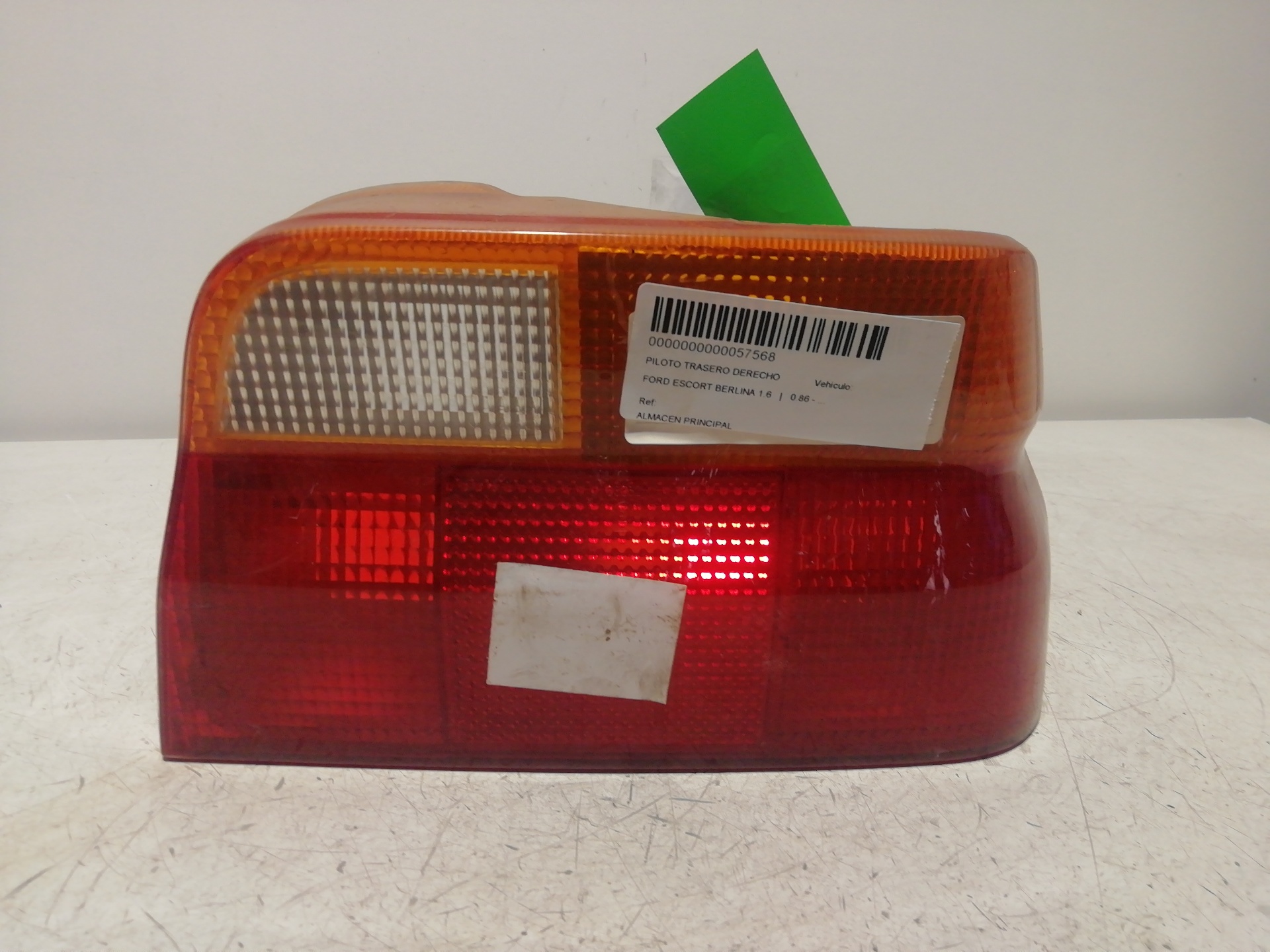 PILOTO TRASERO DERECHO FORD ESCORT BERLINA