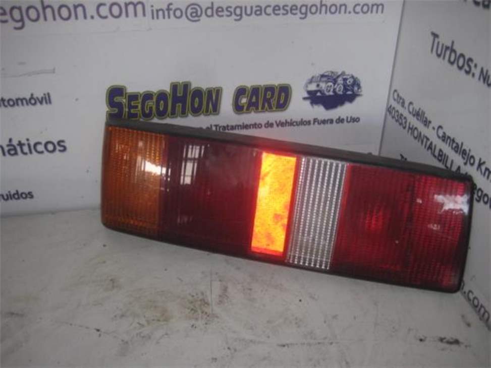Farol traseiro esquerdo FORD ESCORT BERLINA