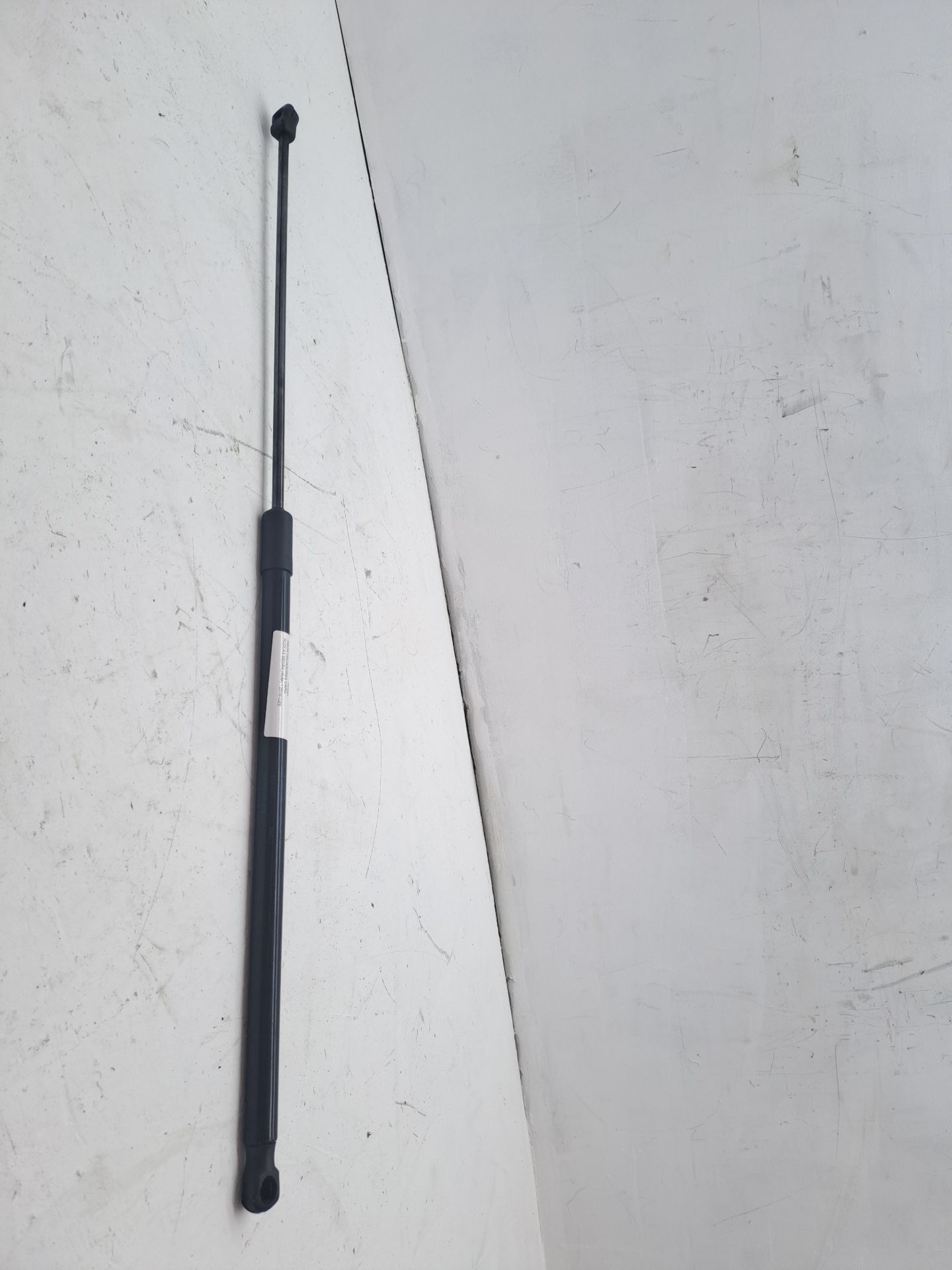 Ammortizzatori cofano AUDI A3 SEDÁN (8VM)