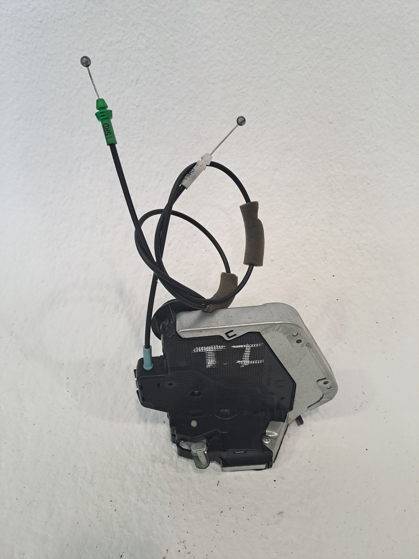 Rear left door lock LEXUS IS 300 (JCE10)