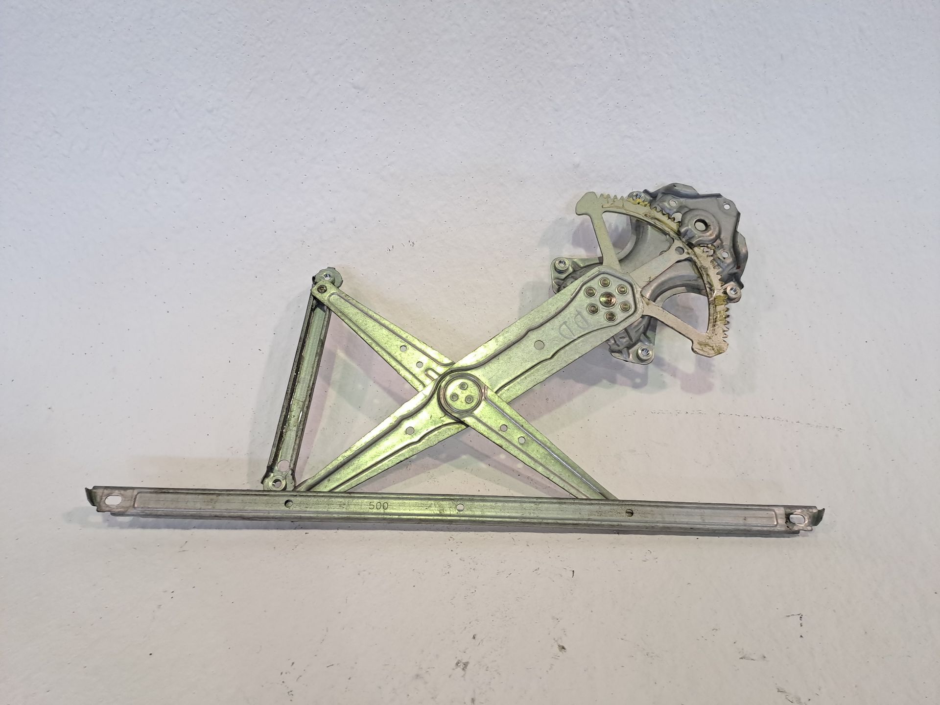 Front right window regulator LEXUS IS 300 (JCE10)