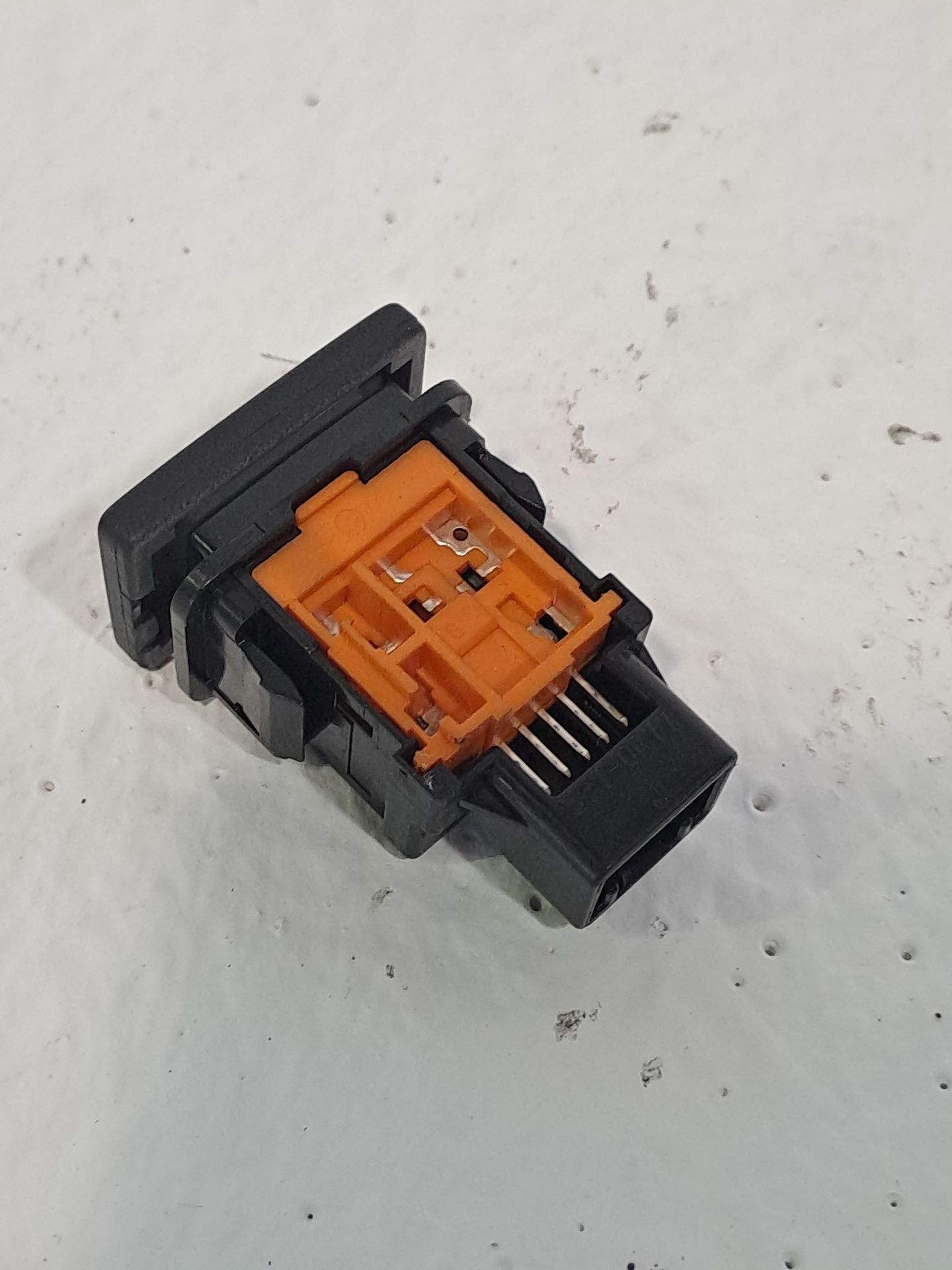 INTERRUPTOR LEXUS IS 300 (JCE10)