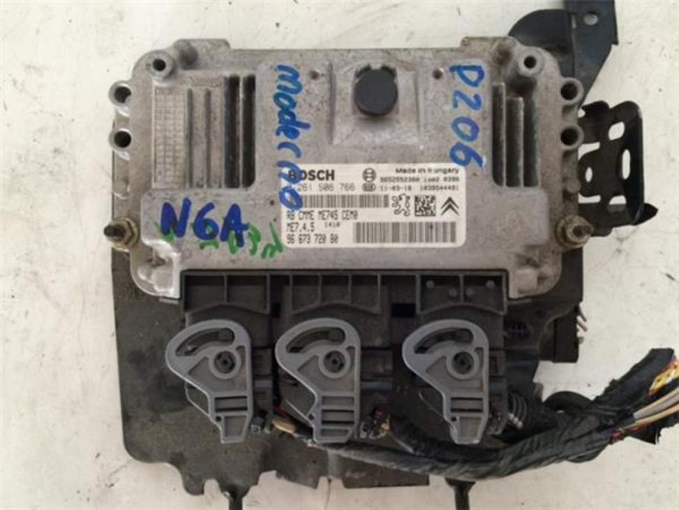 Engine control unit ECU PEUGEOT 206 BERLINA
