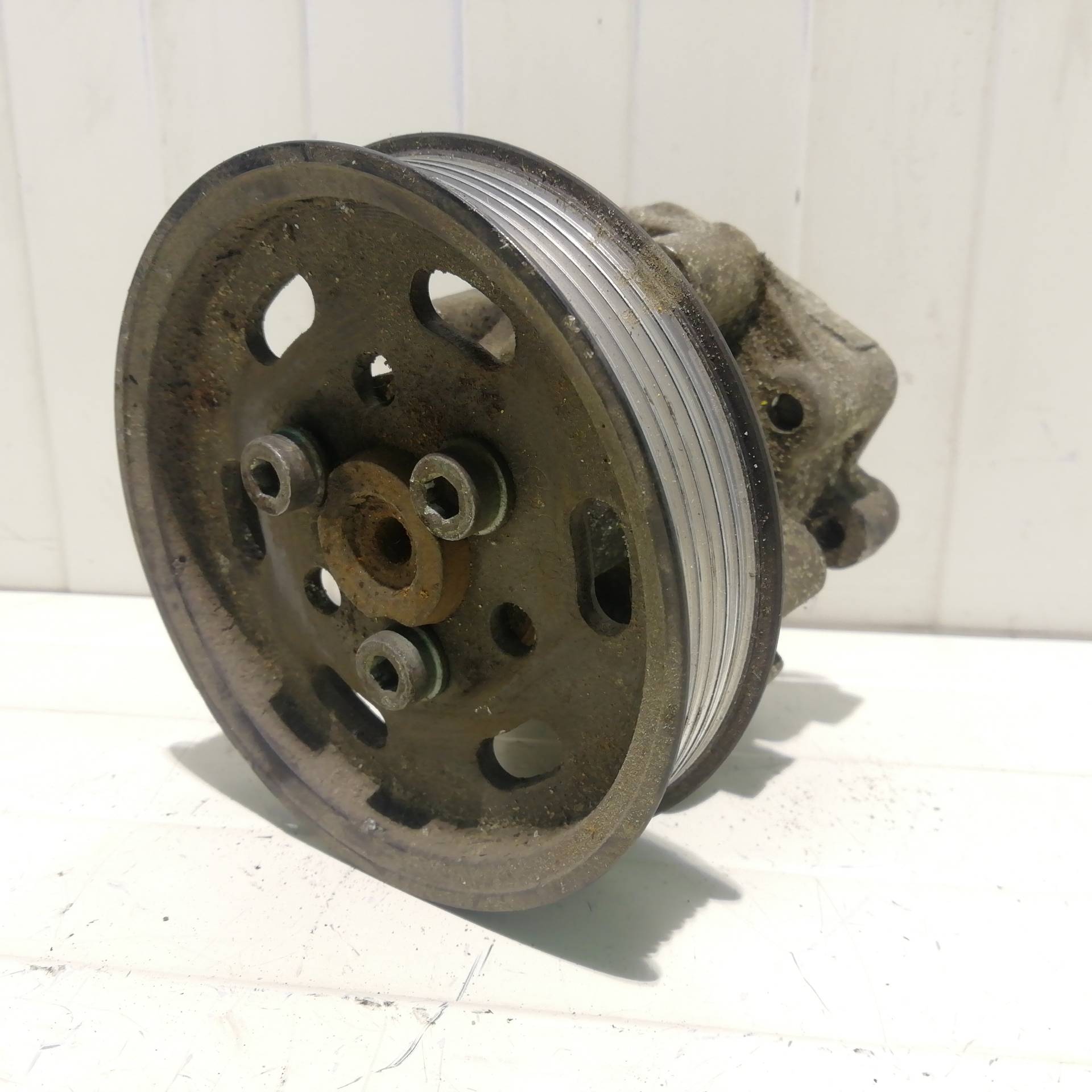 Pompe direction assistée SKODA OCTAVIA BERLINA (1U2)