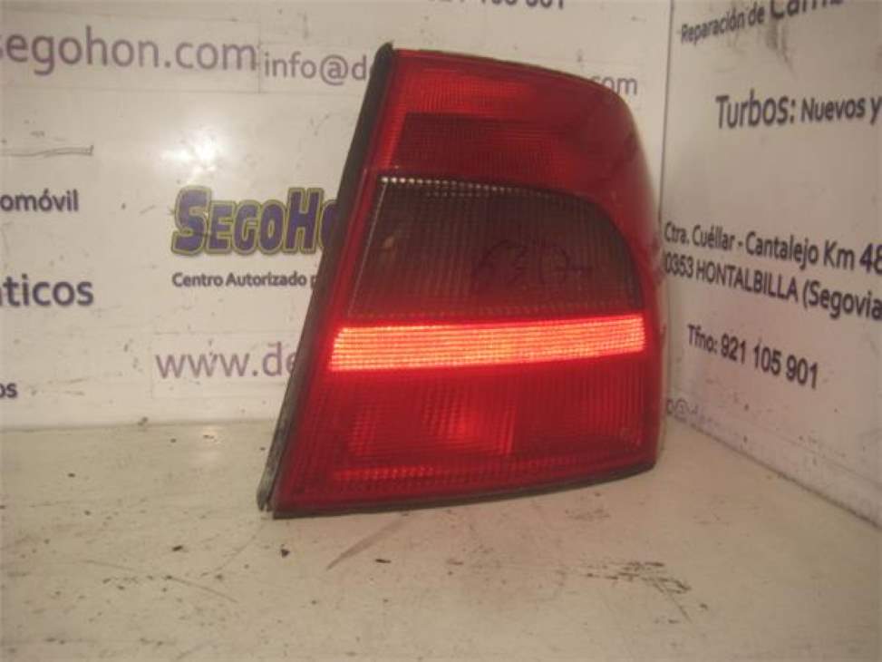 Farol traseiro direito OPEL VECTRA B CARAVAN