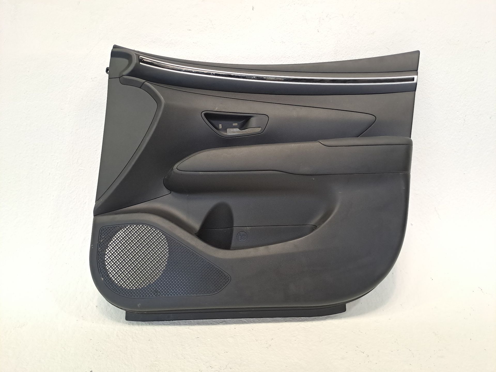 Front Right Door Trim Panel HYUNDAI TUCSON