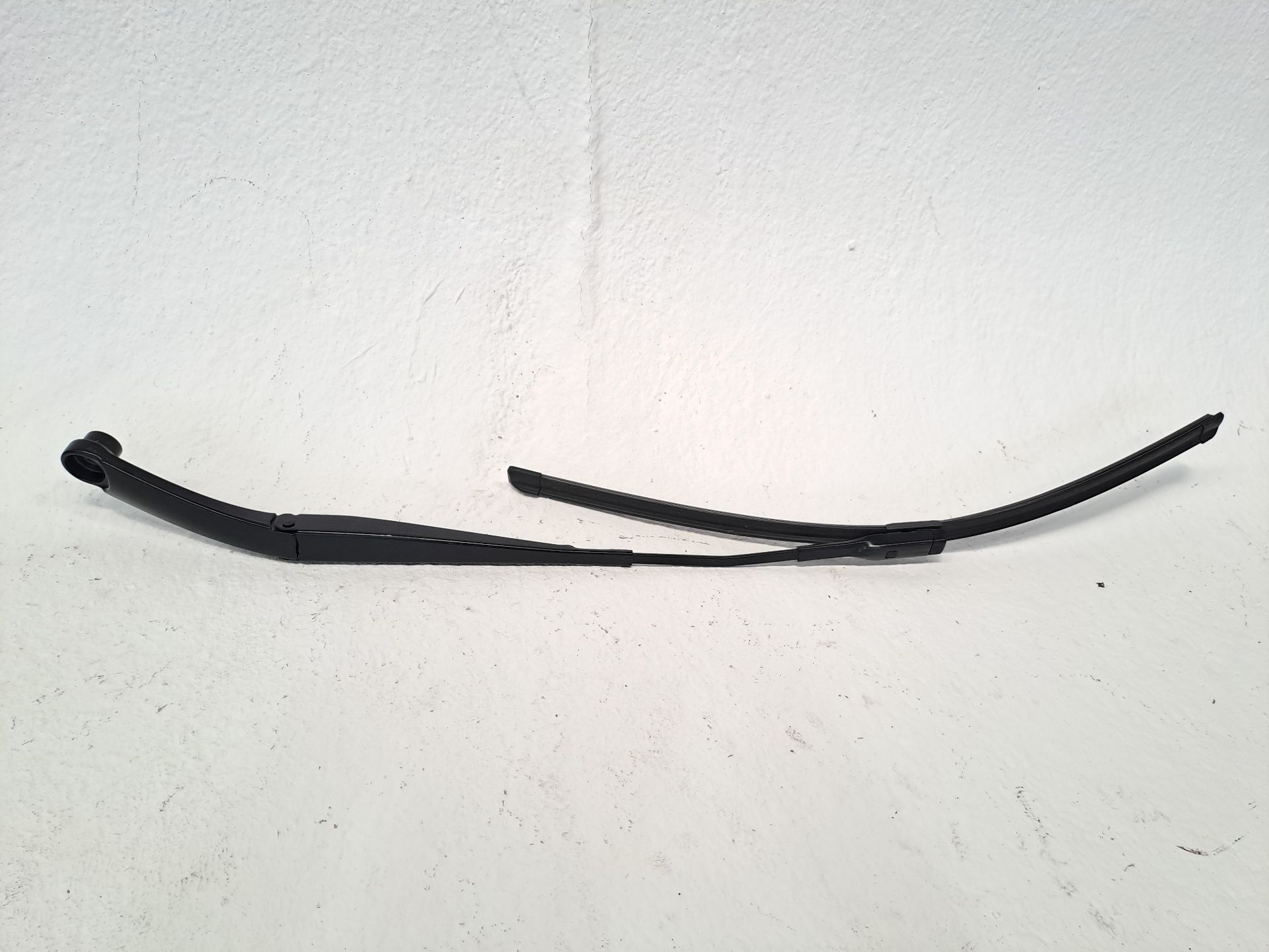Front Left Wiper Arm HYUNDAI TUCSON