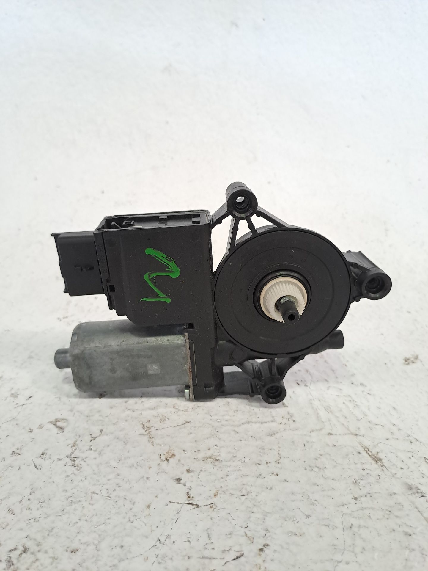 Front Left Window Motor DS 7 CROSSBACK
