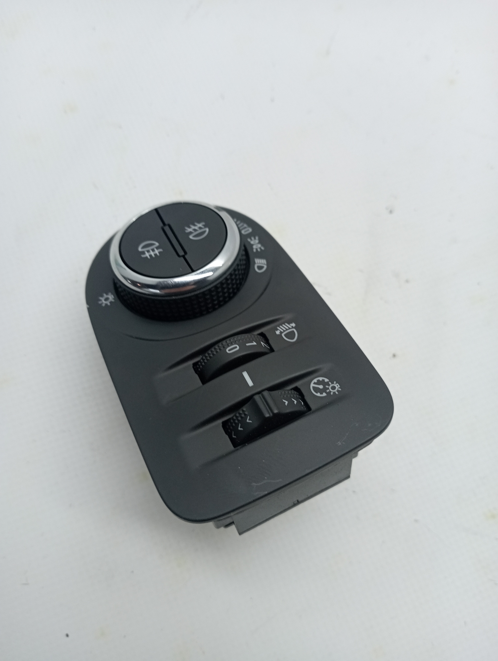 Commande d'éclairage OPEL ASTRA J GTC