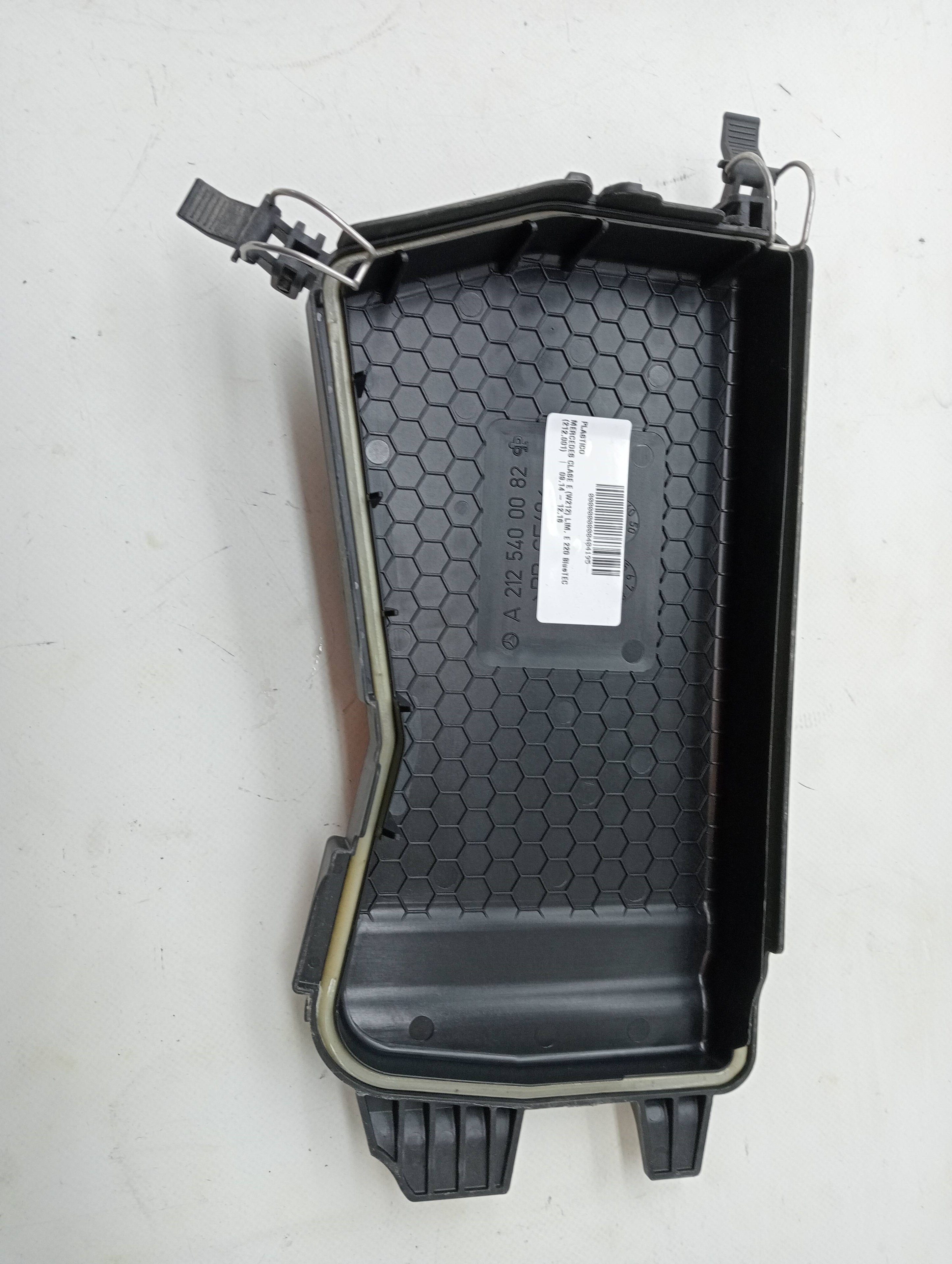 Garniture plastique MERCEDES-BENZ CLASE E (W212) LIM.