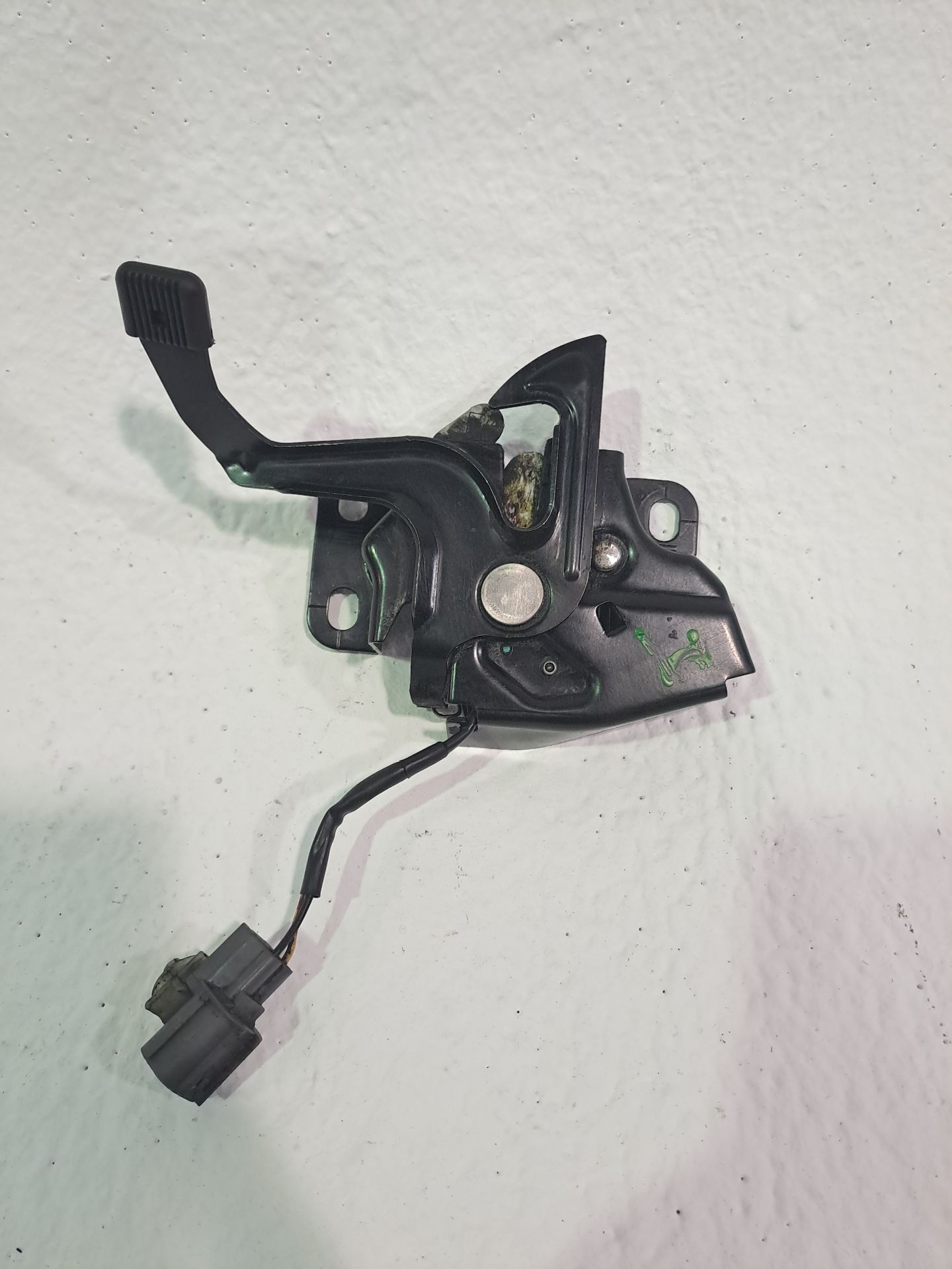 Bonnet lock HONDA ACCORD BERLINA (CL/CN)