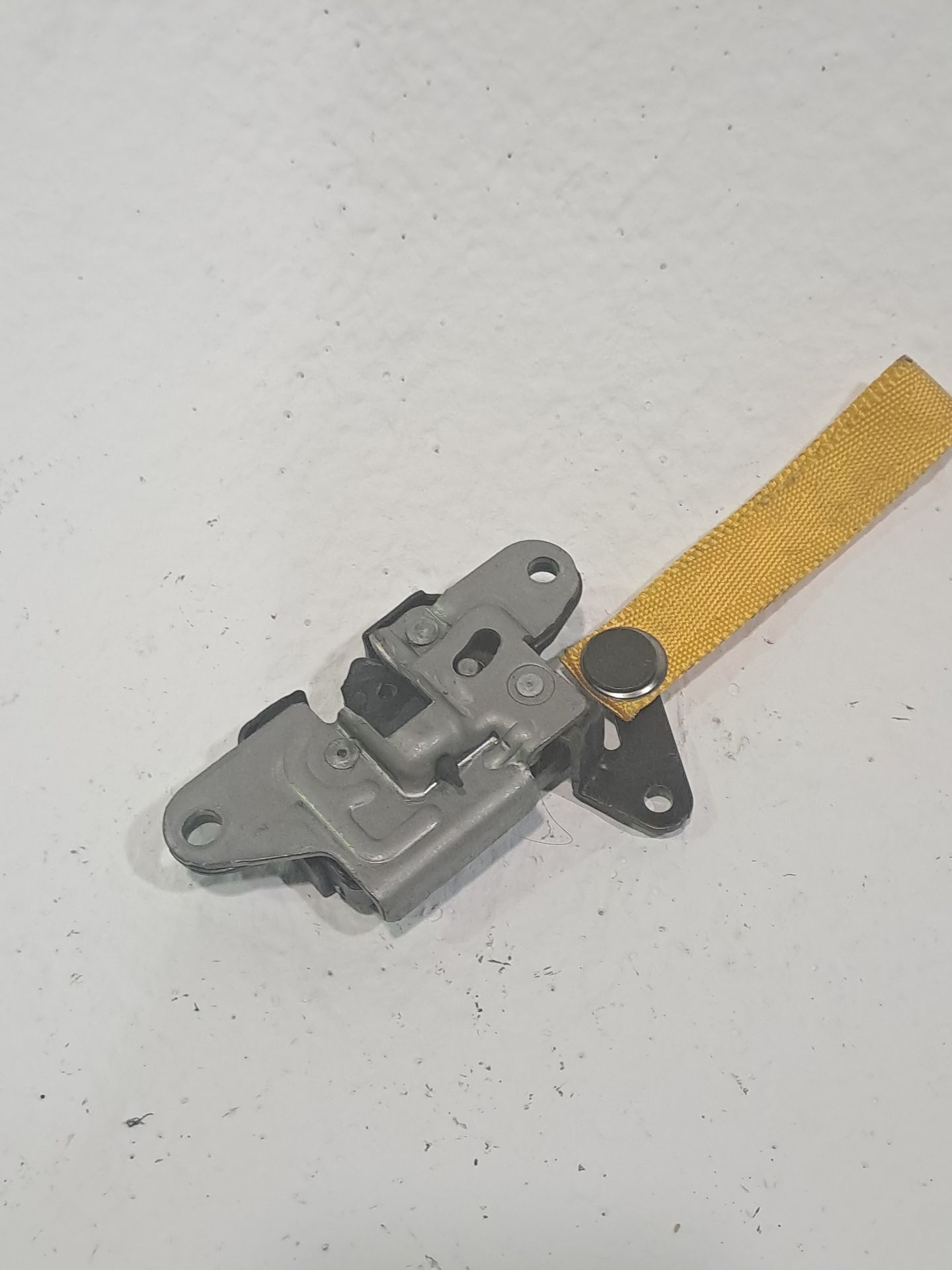 Serrure de banquette arrière HONDA ACCORD BERLINA (CL/CN)