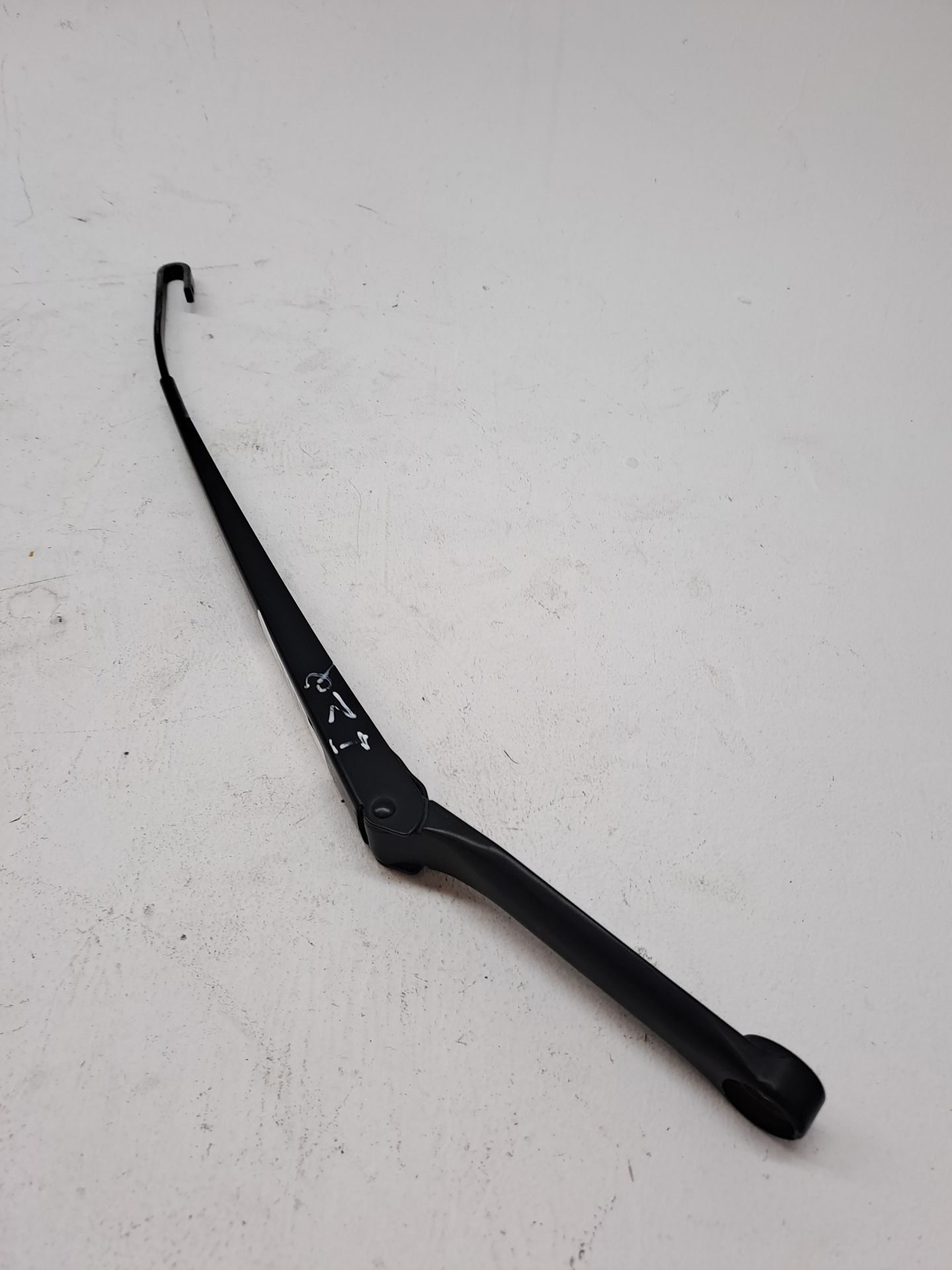 Braccio tergicristallo anteriore sinistro AUDI A6 AVANT (4B5)